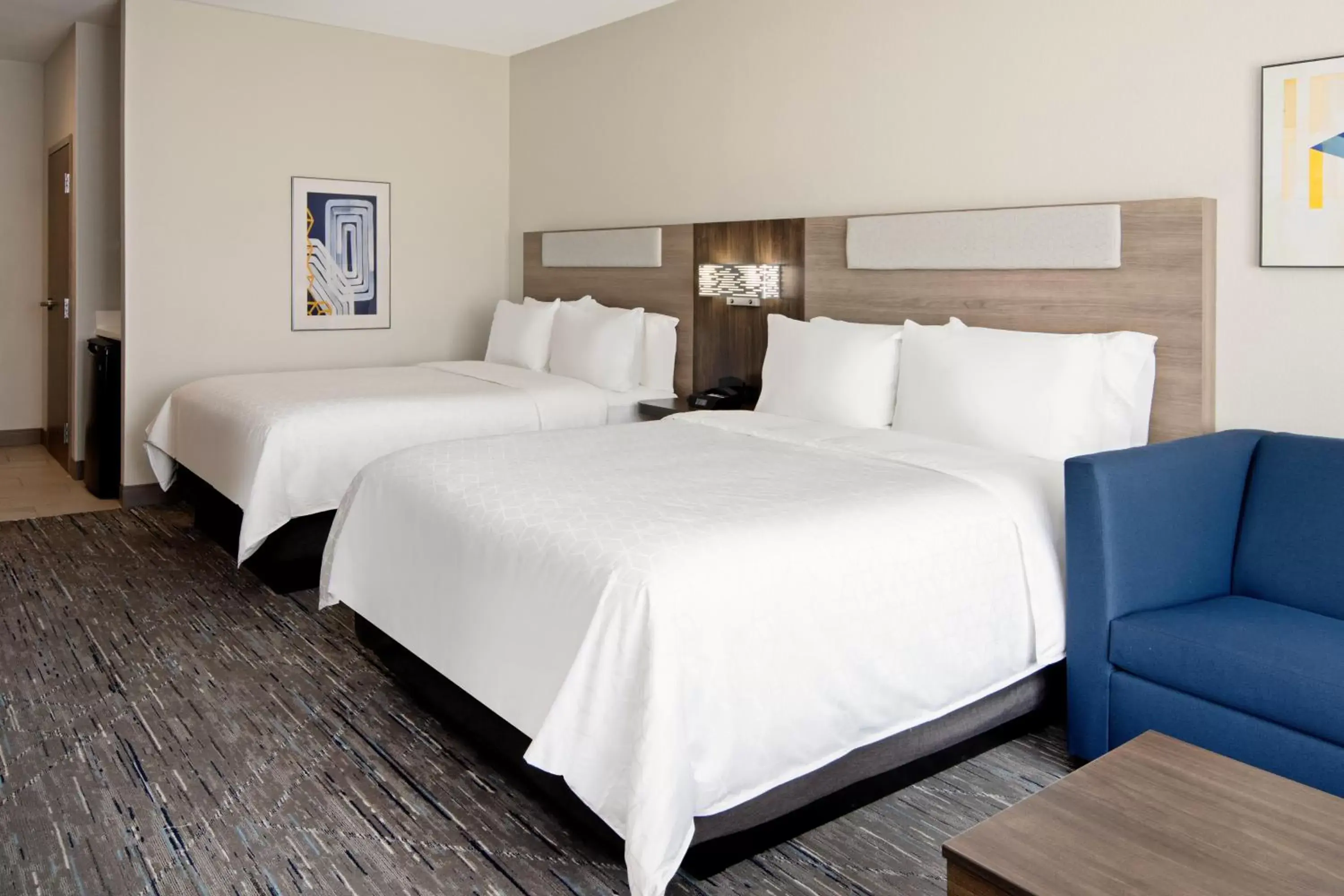 Queen Suite with Two Queen Beds in Holiday Inn Express & Suites Palm Desert - Millennium by IHG Queen Suite with Two Queen Beds in Holiday Inn Express & Suites Palm Desert - Millennium by IHG