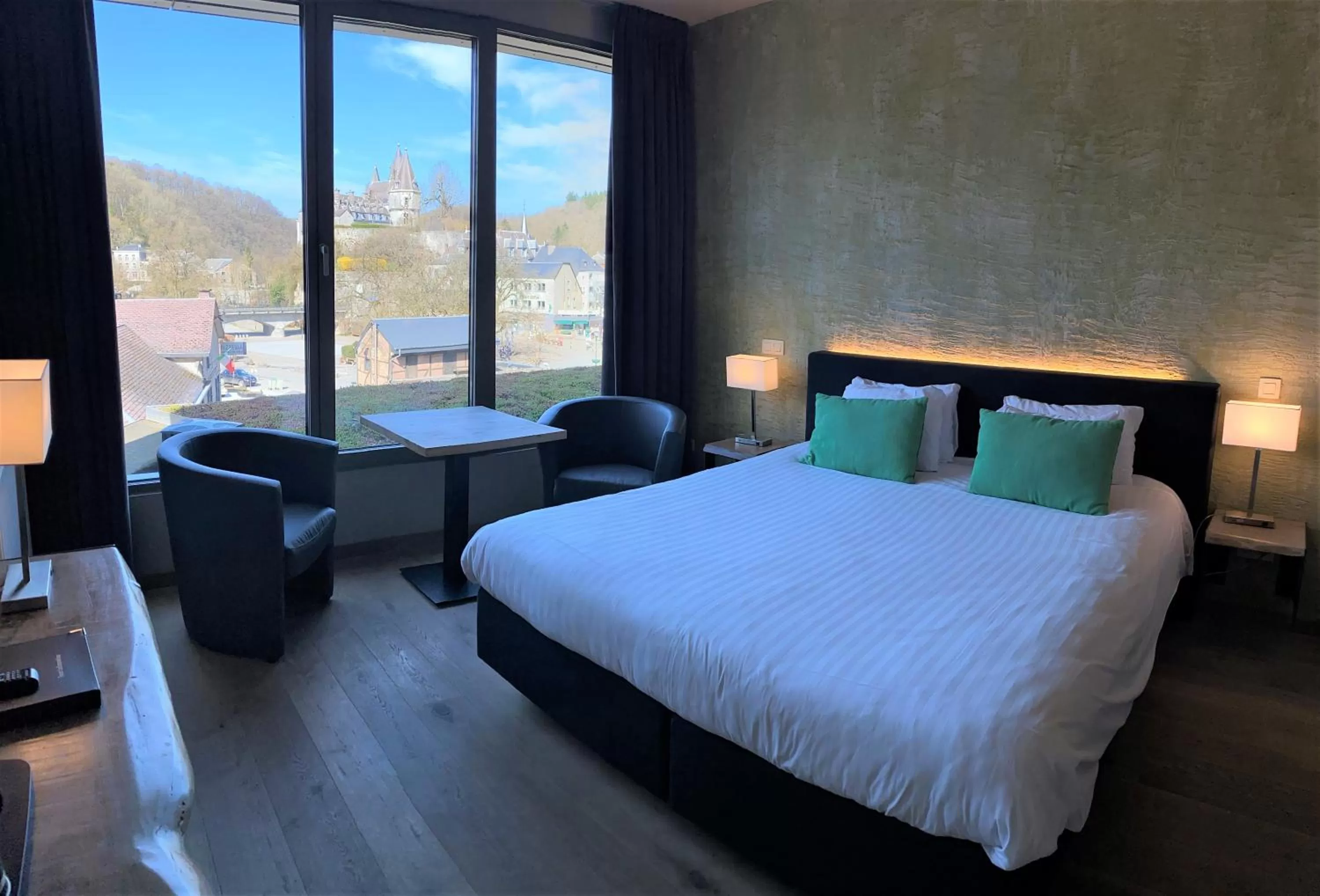 Bed in Hôtel WELLNESS EAU DE ROCHE Durbuy