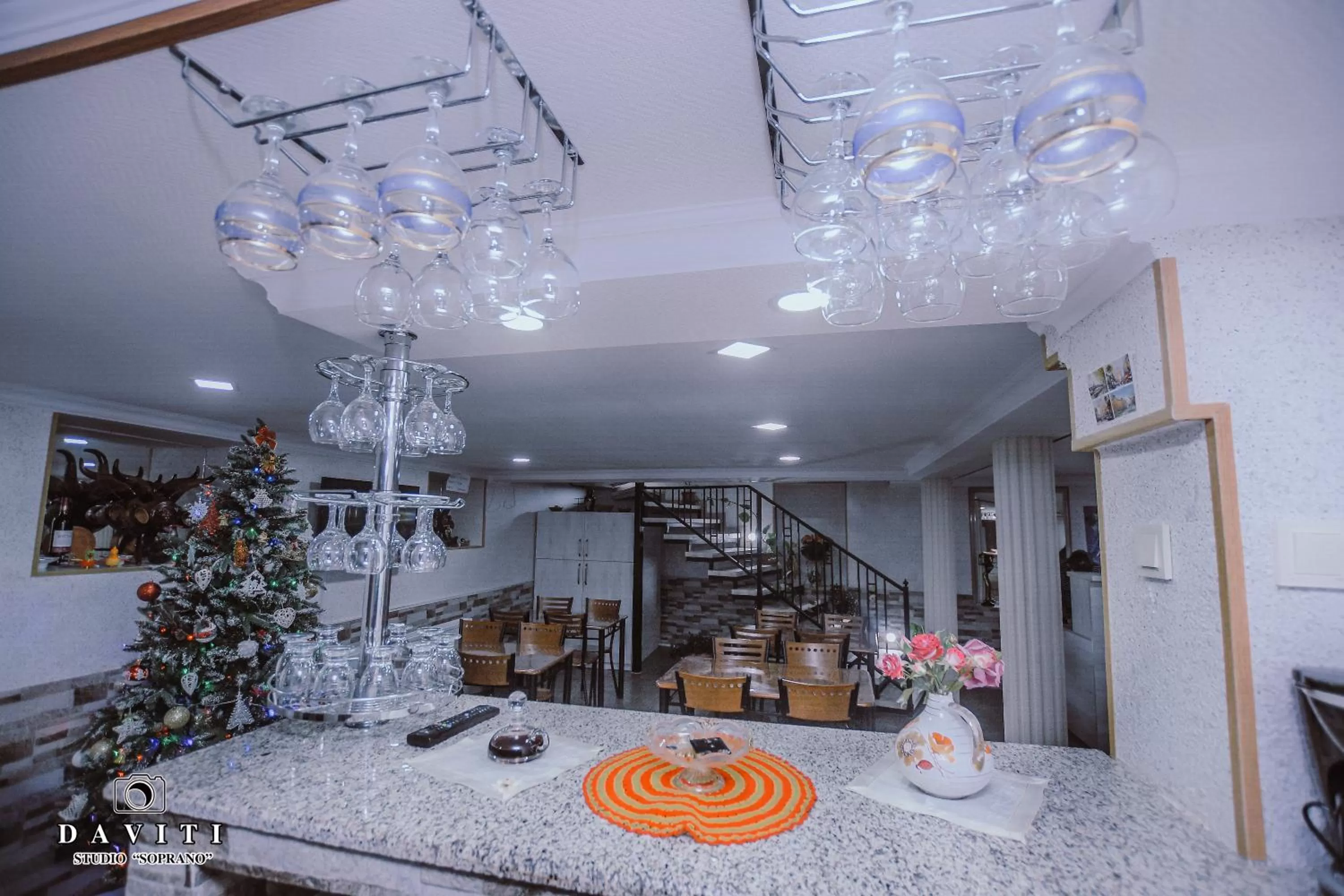 Restaurant/Places to Eat in Hotel Tskhumi