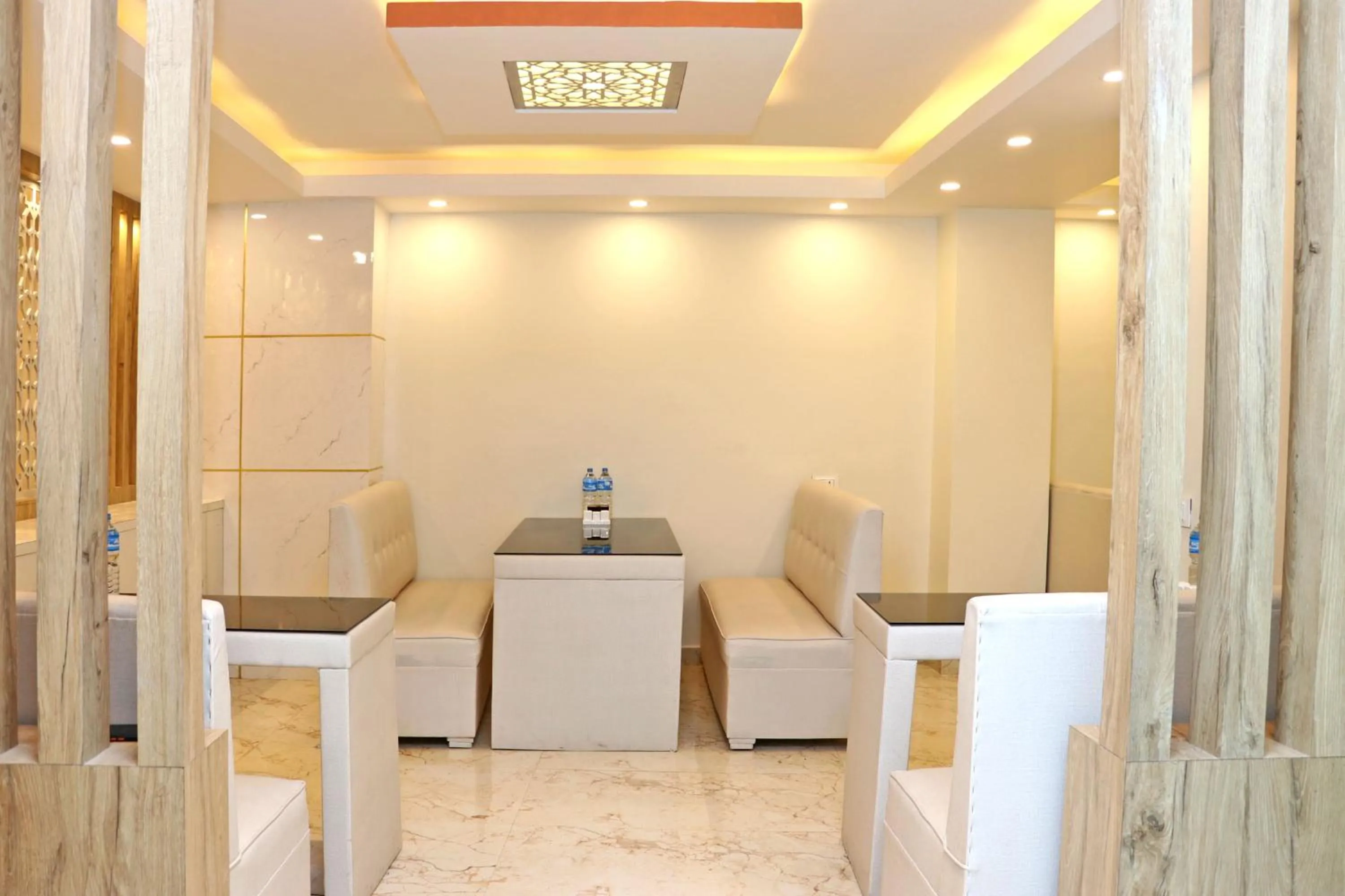 Restaurant/places to eat in Hotel Nilakantha Pvt. Ltd