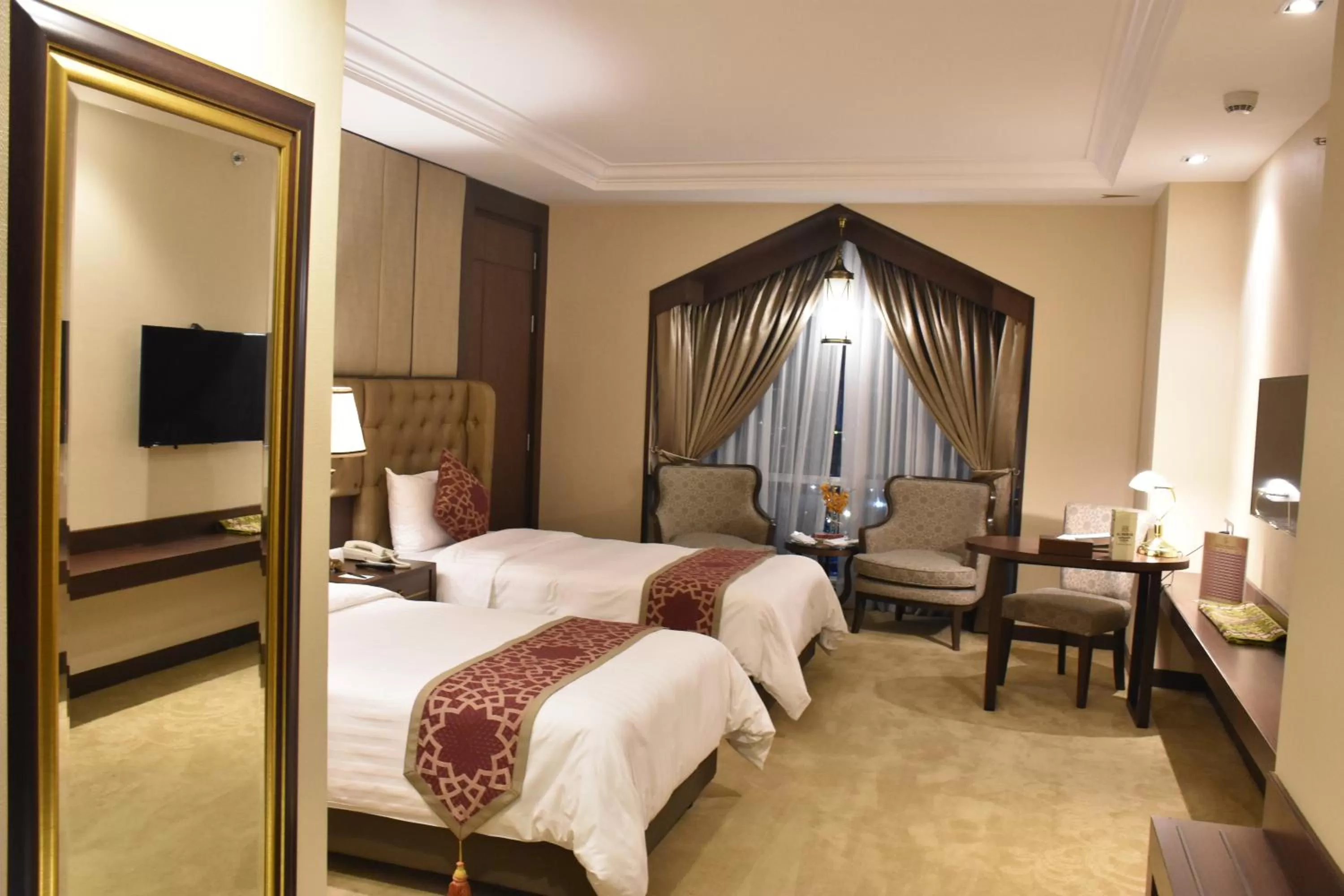 Bed in Al Meroz Hotel Bangkok - The Leading Halal Hotel