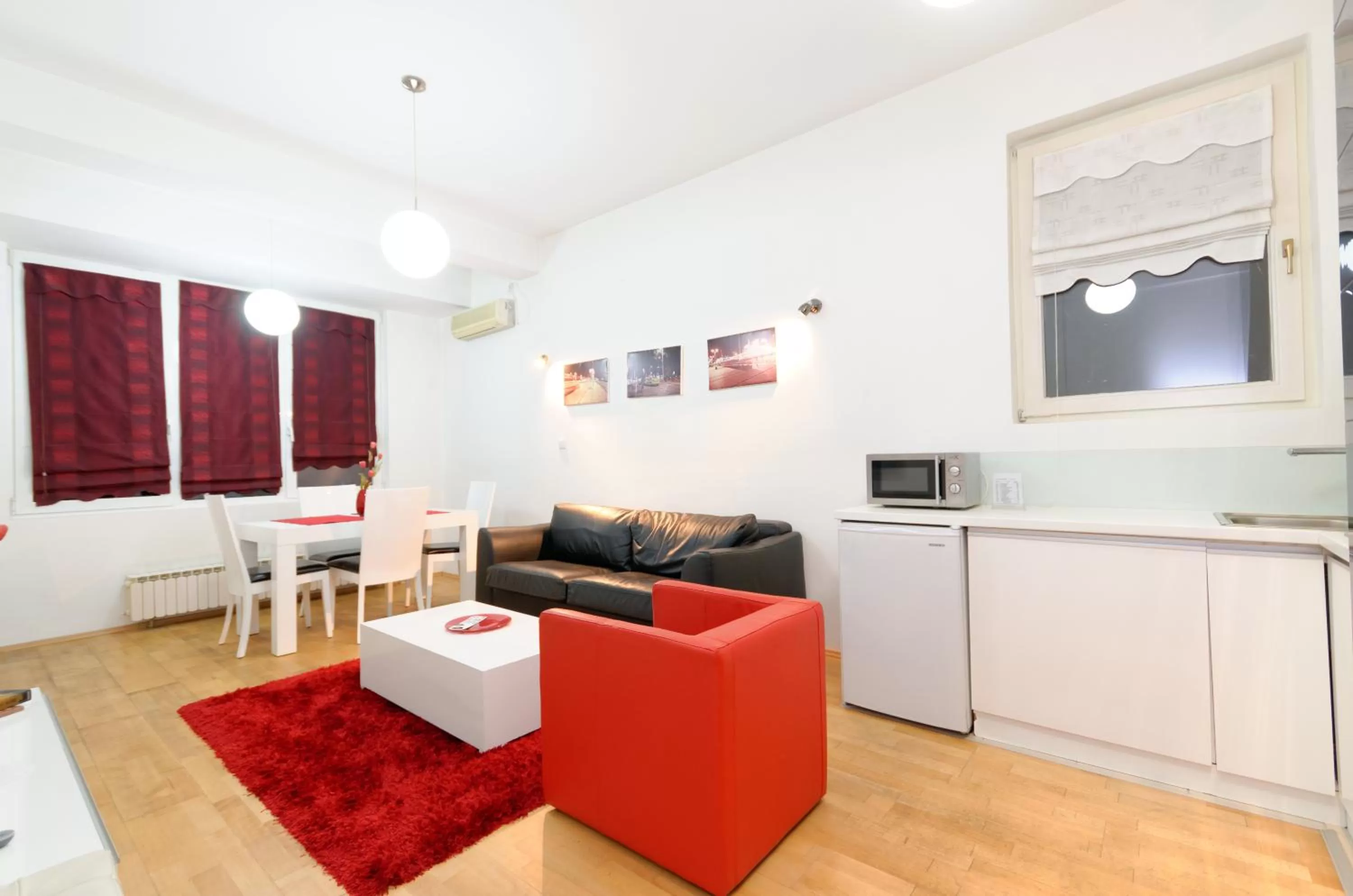 Kitchen or kitchenette in Hotel Tim's