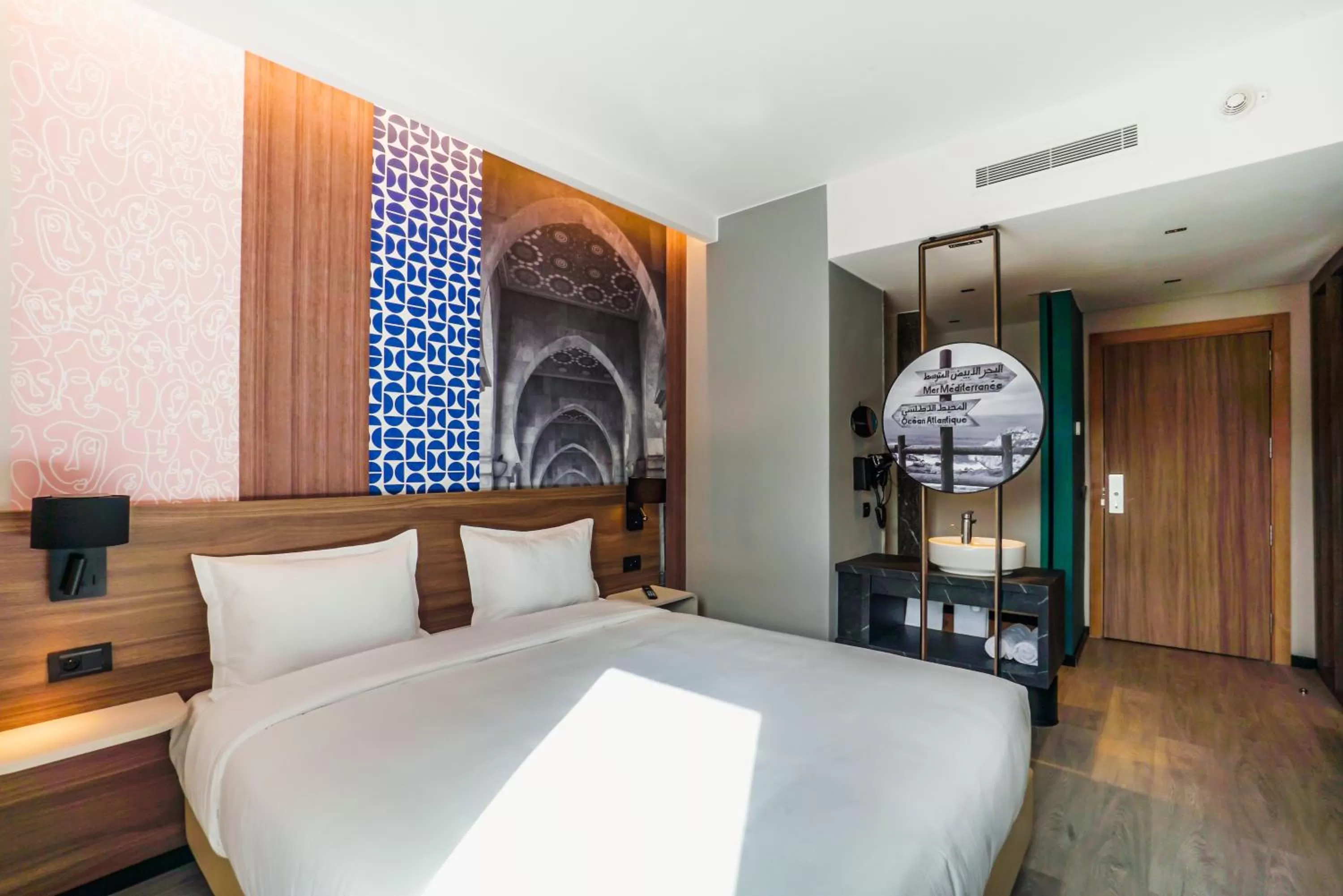 Bedroom, Bed in Occidental Tanger