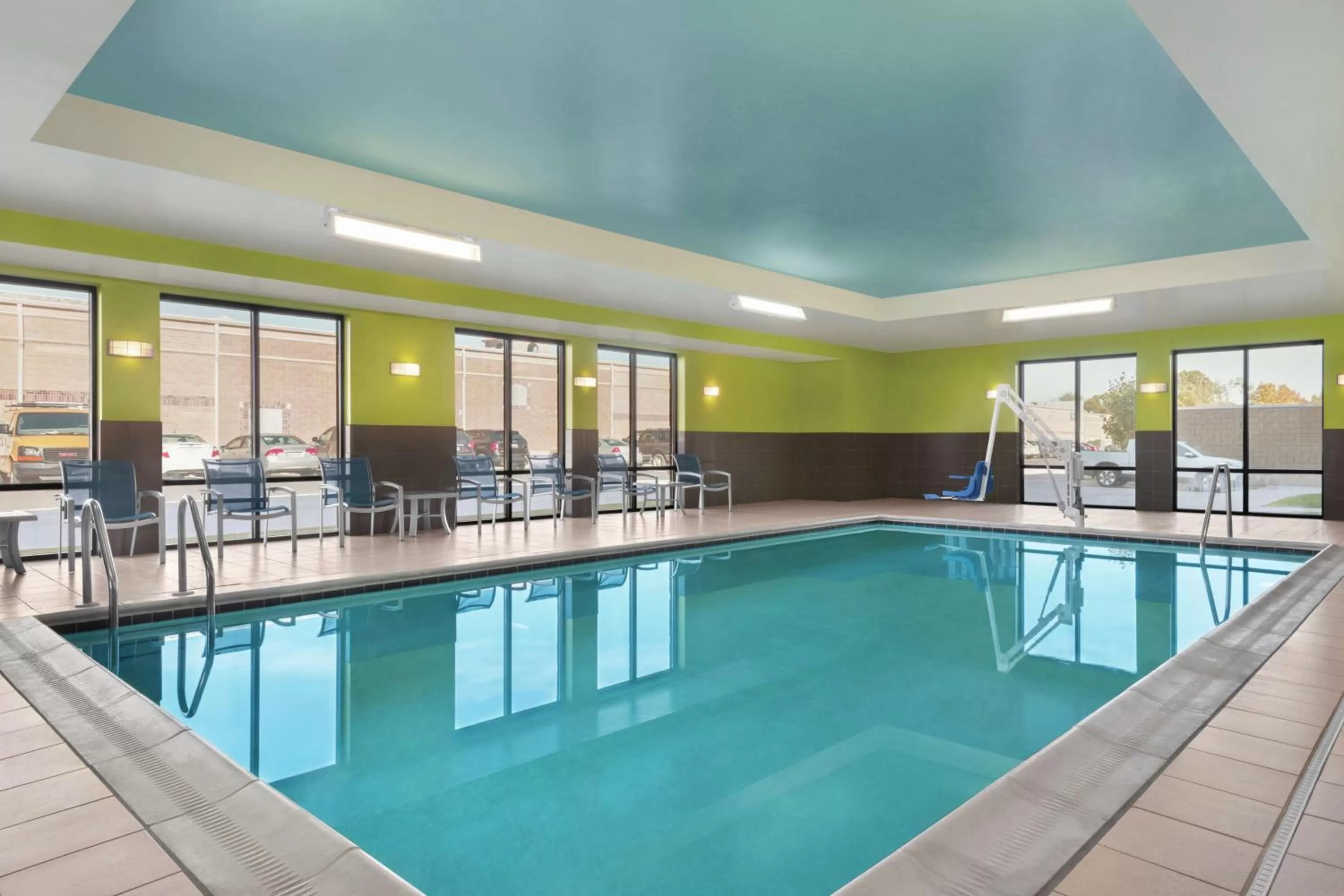 Pool view in Hampton Inn & Suites Mishawaka/South Bend at Heritage Square