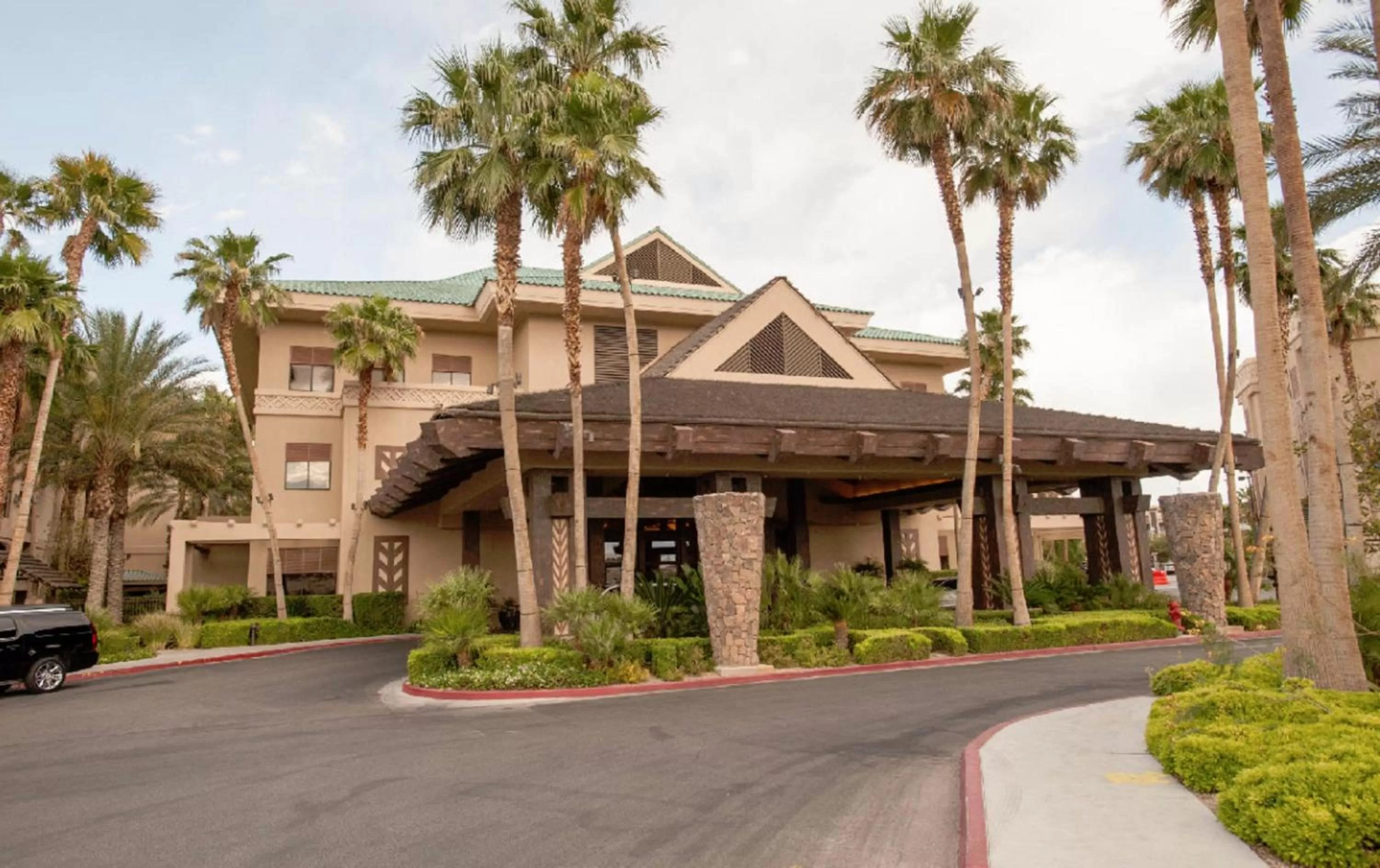 Facade/entrance, Property Building in Suites at Tahiti Village Resort and Spa-No Resort Fee