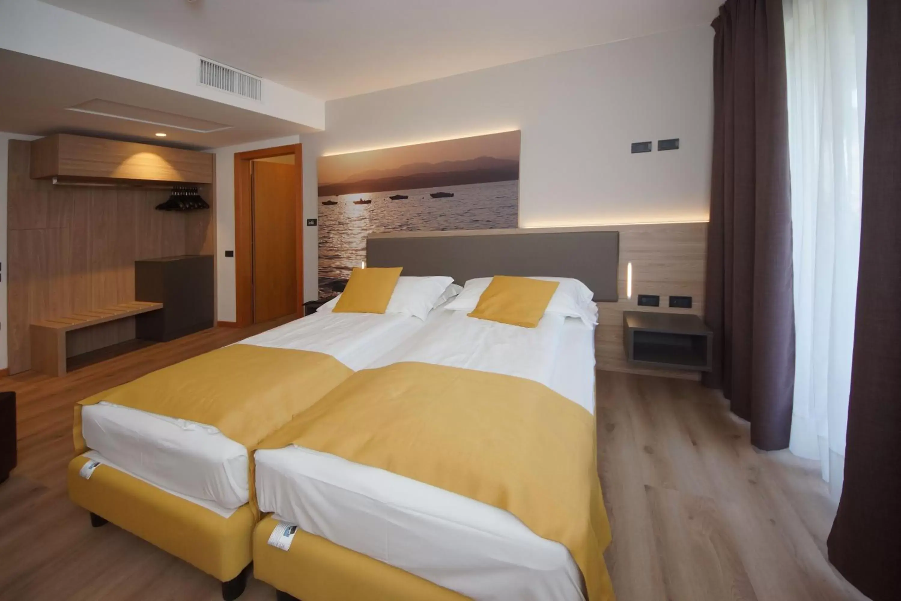 Superior Double or Twin Room in Ambassador Suite Hotel Superior Double or Twin Room in Ambassador Suite Hotel