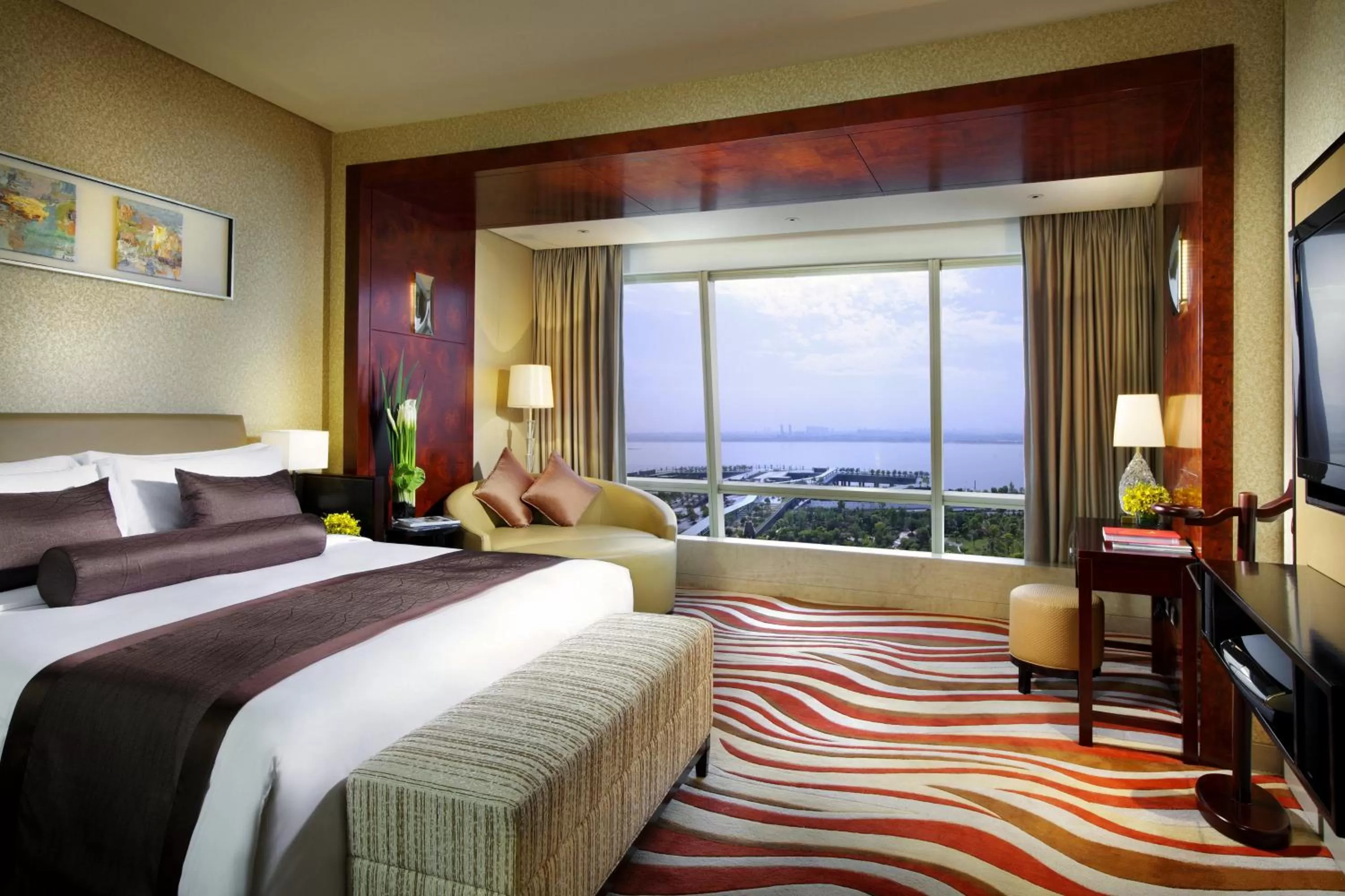 Photo of the whole room, Bed in InterContinental Hangzhou ICC by IHG