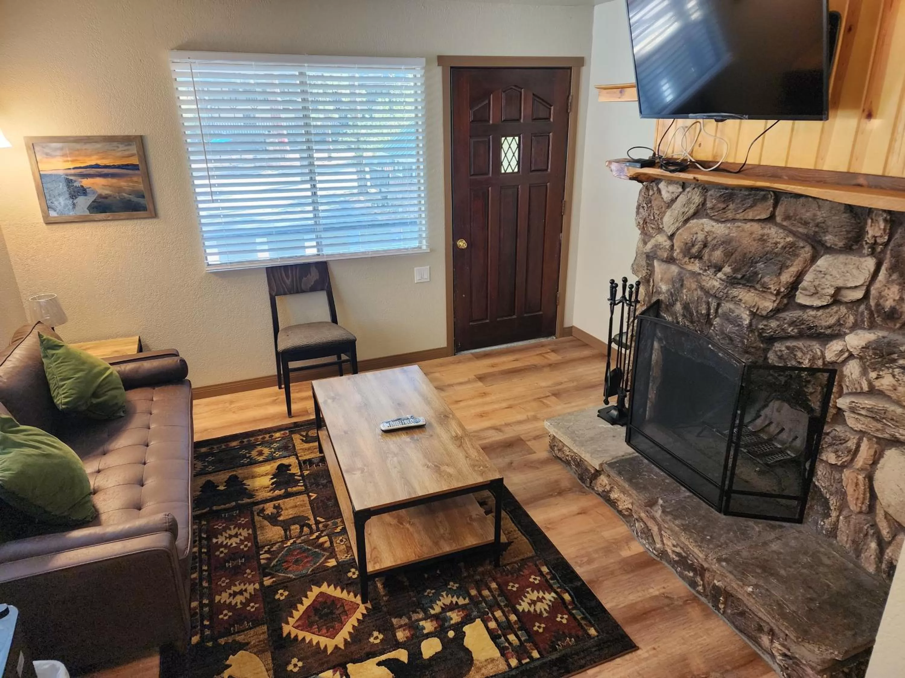 Photo of the whole room in Black Forest Lodge