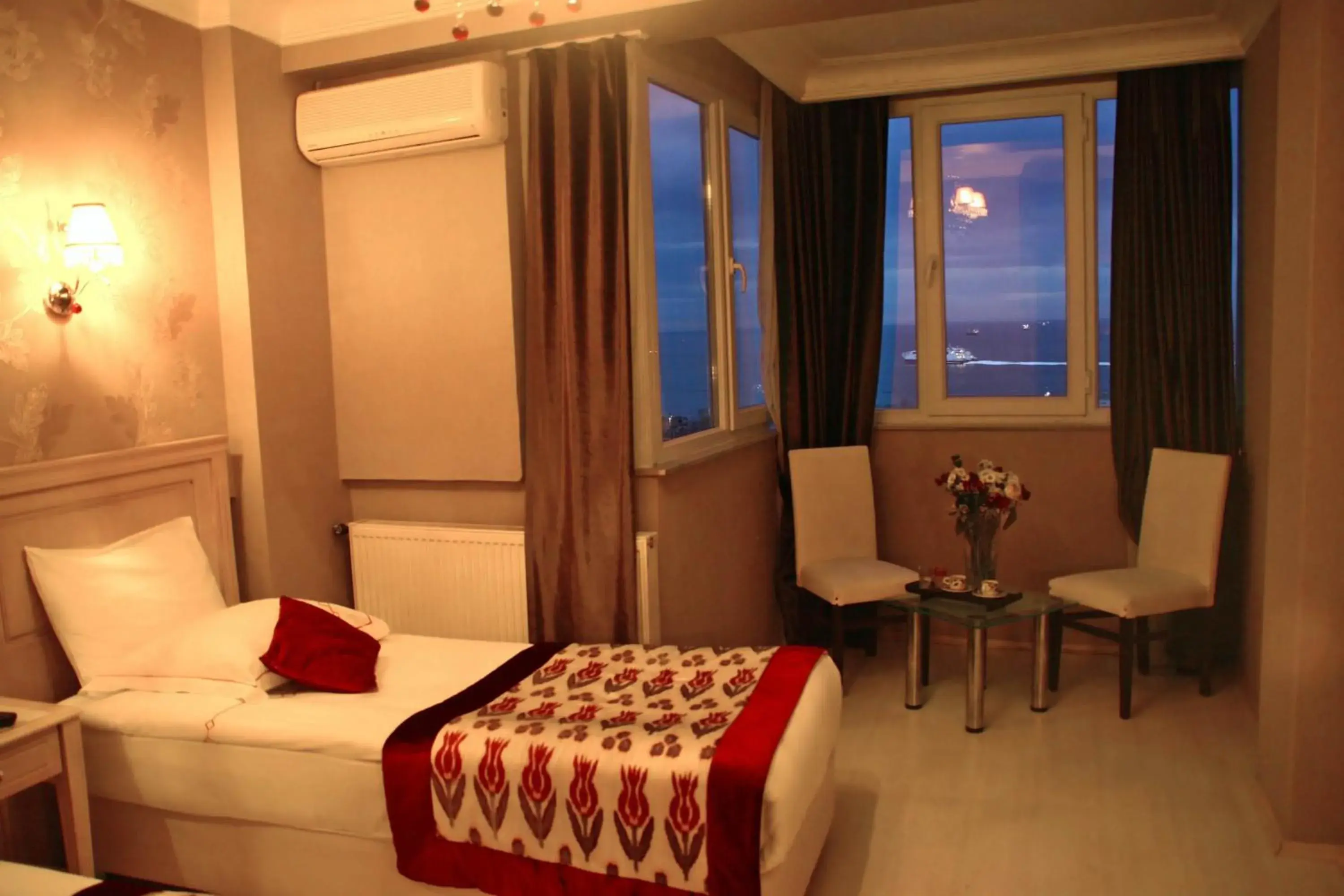 Deluxe Double Room with Sea View in Divas Hotel Deluxe Double Room with Sea View in Divas Hotel