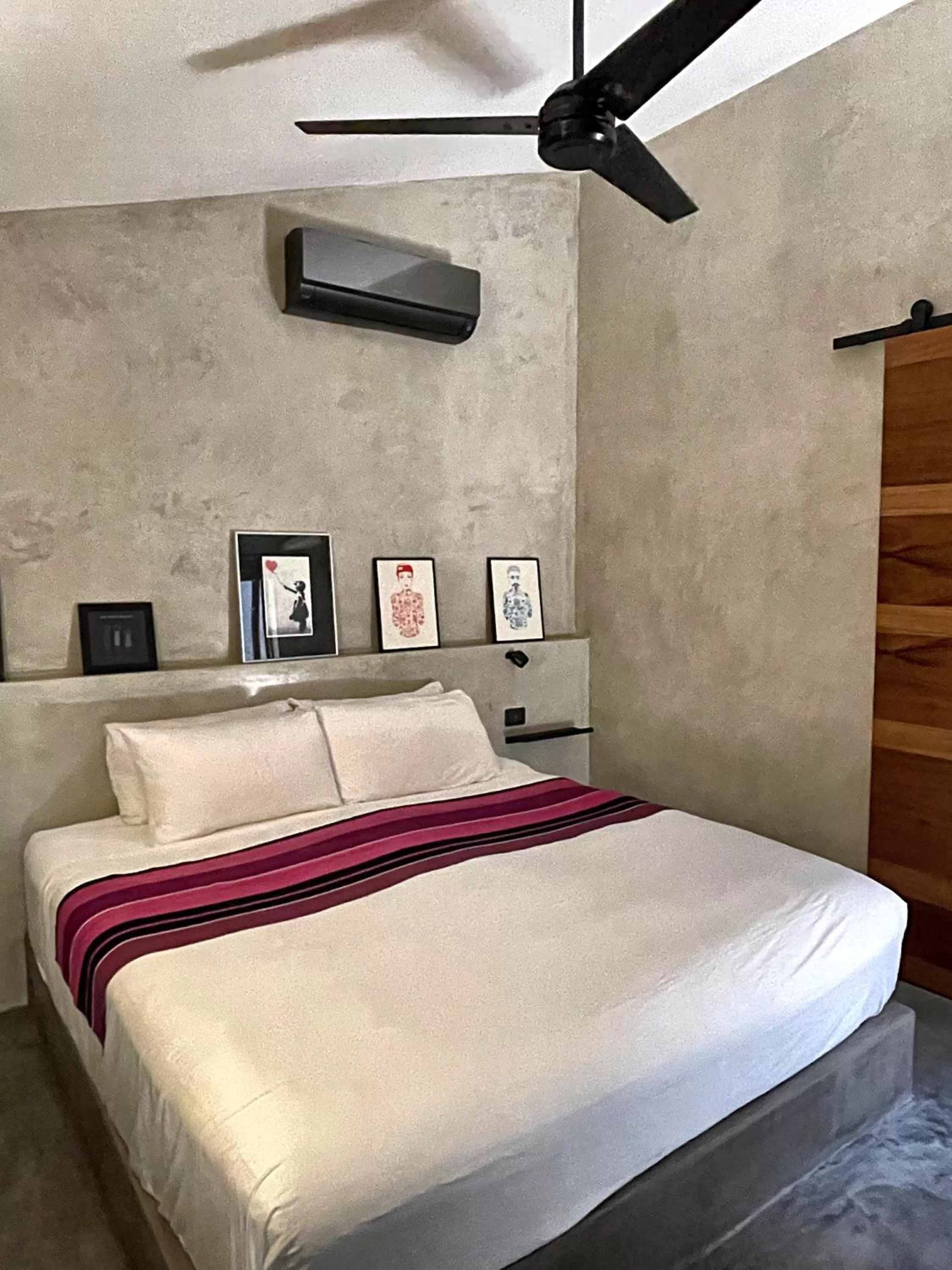 Bed in LOTE4 - LGBTQ Studios