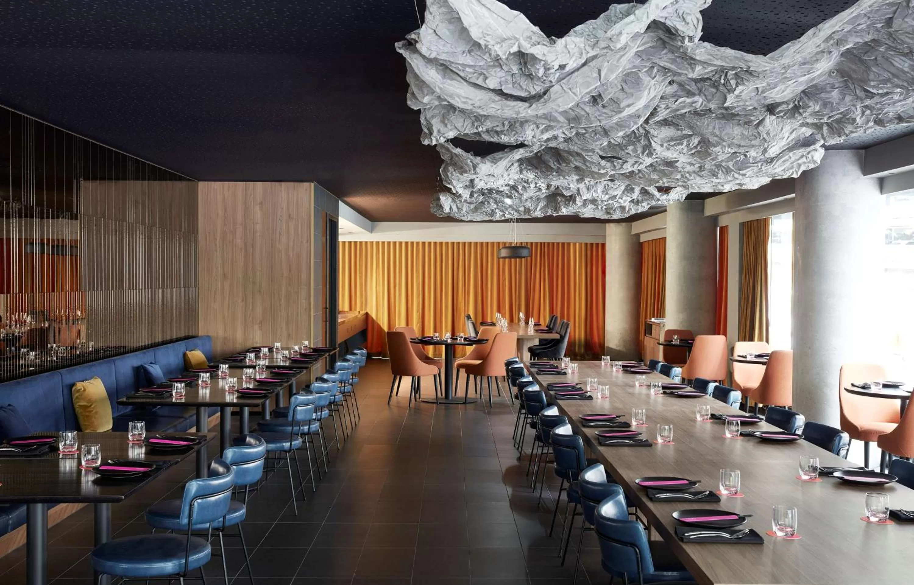 Restaurant/places to eat in Quincy Hotel Melbourne