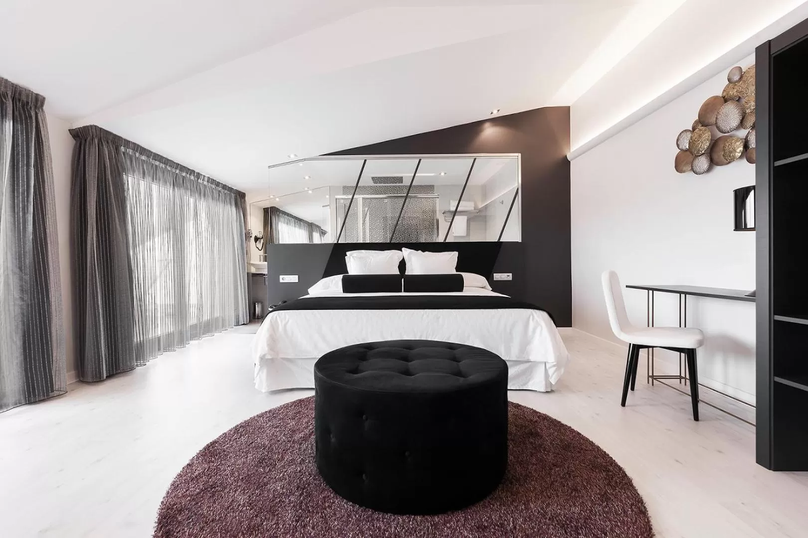 Property building in Hotel Cardenal