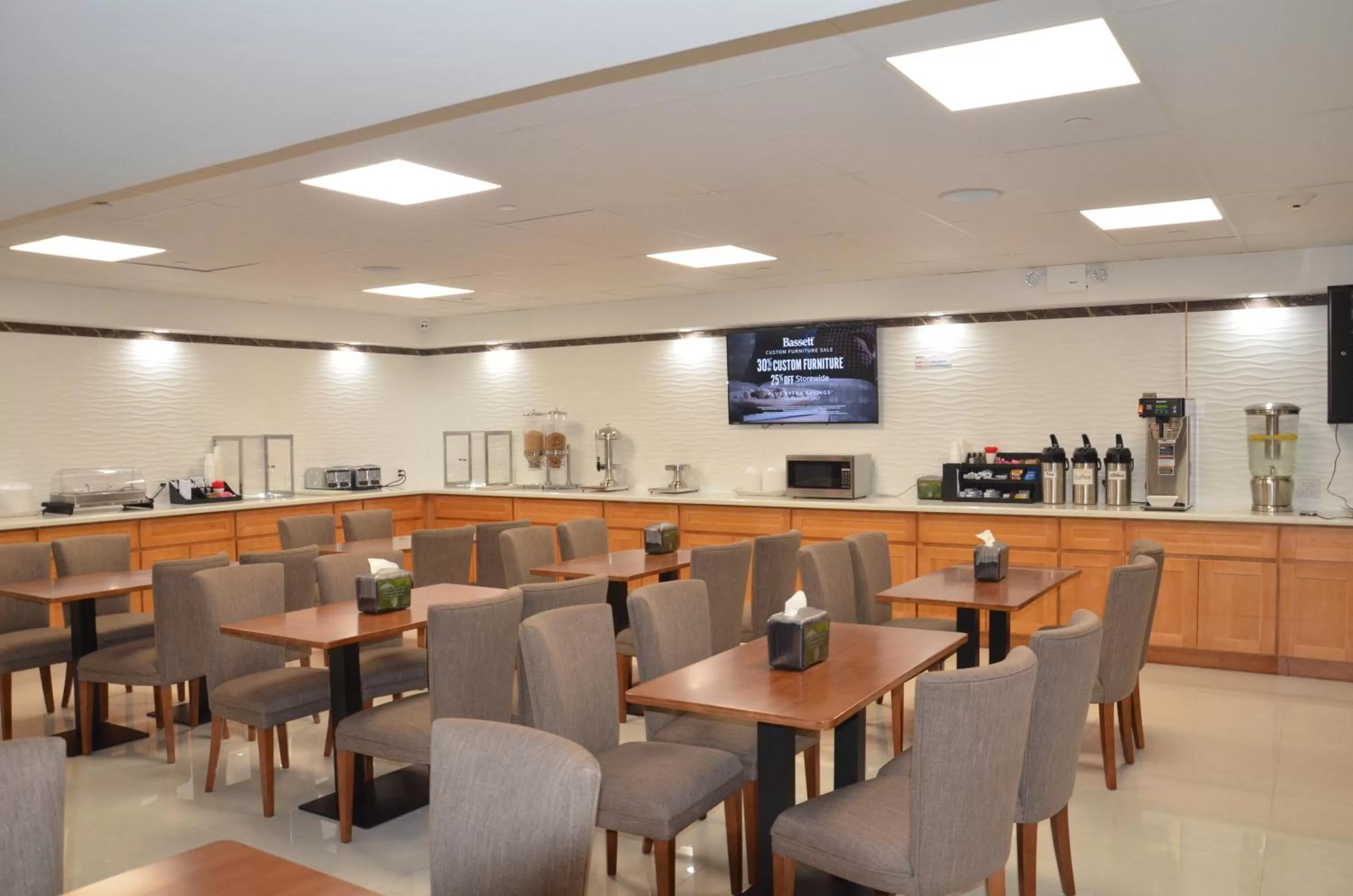 Breakfast in LIC Plaza Hotel