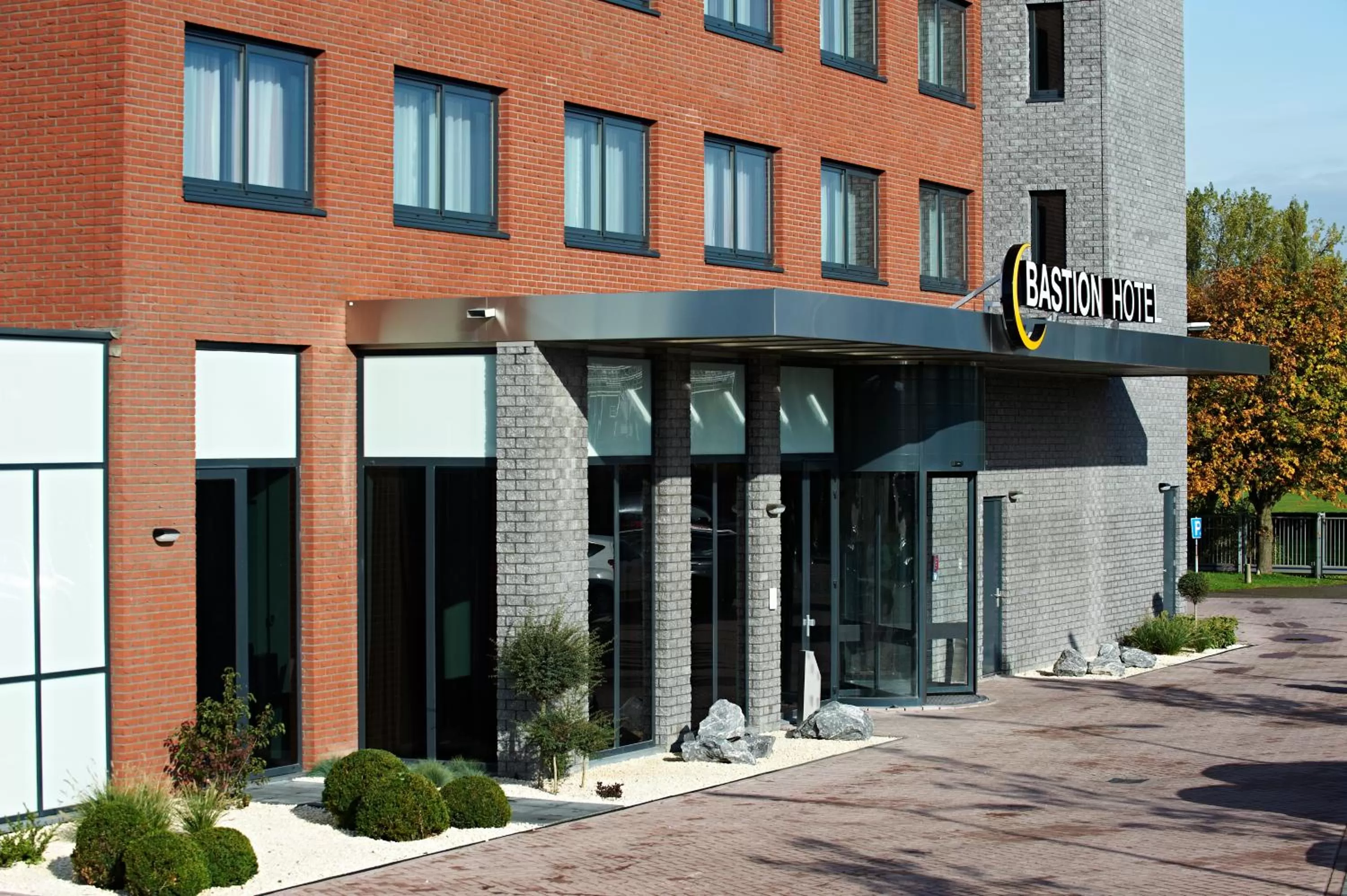 Property building in Bastion Hotel Vlaardingen