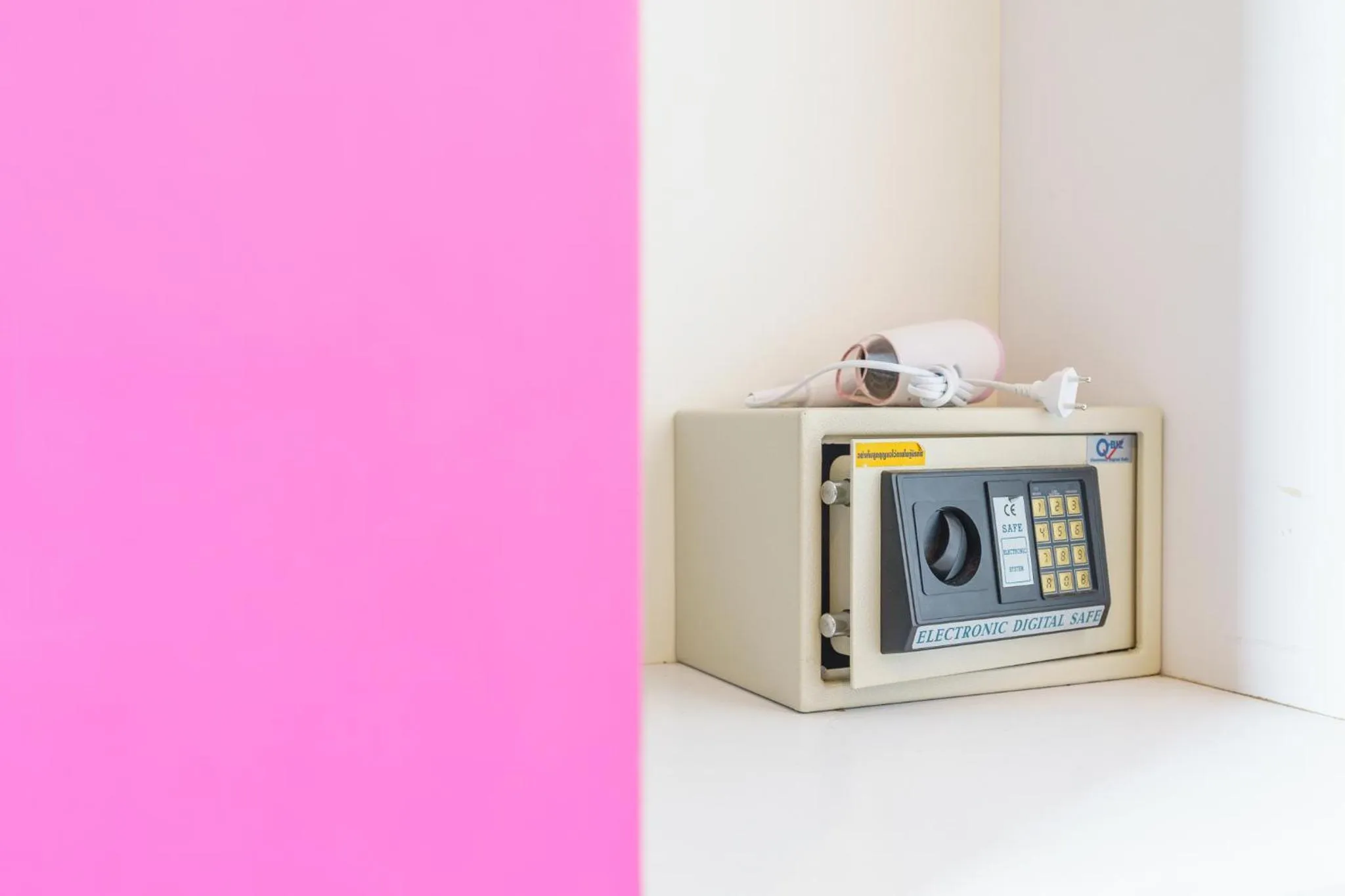 Decorative detail in CheQinn Hostel - Sukhumvit 4 Nana Plaza