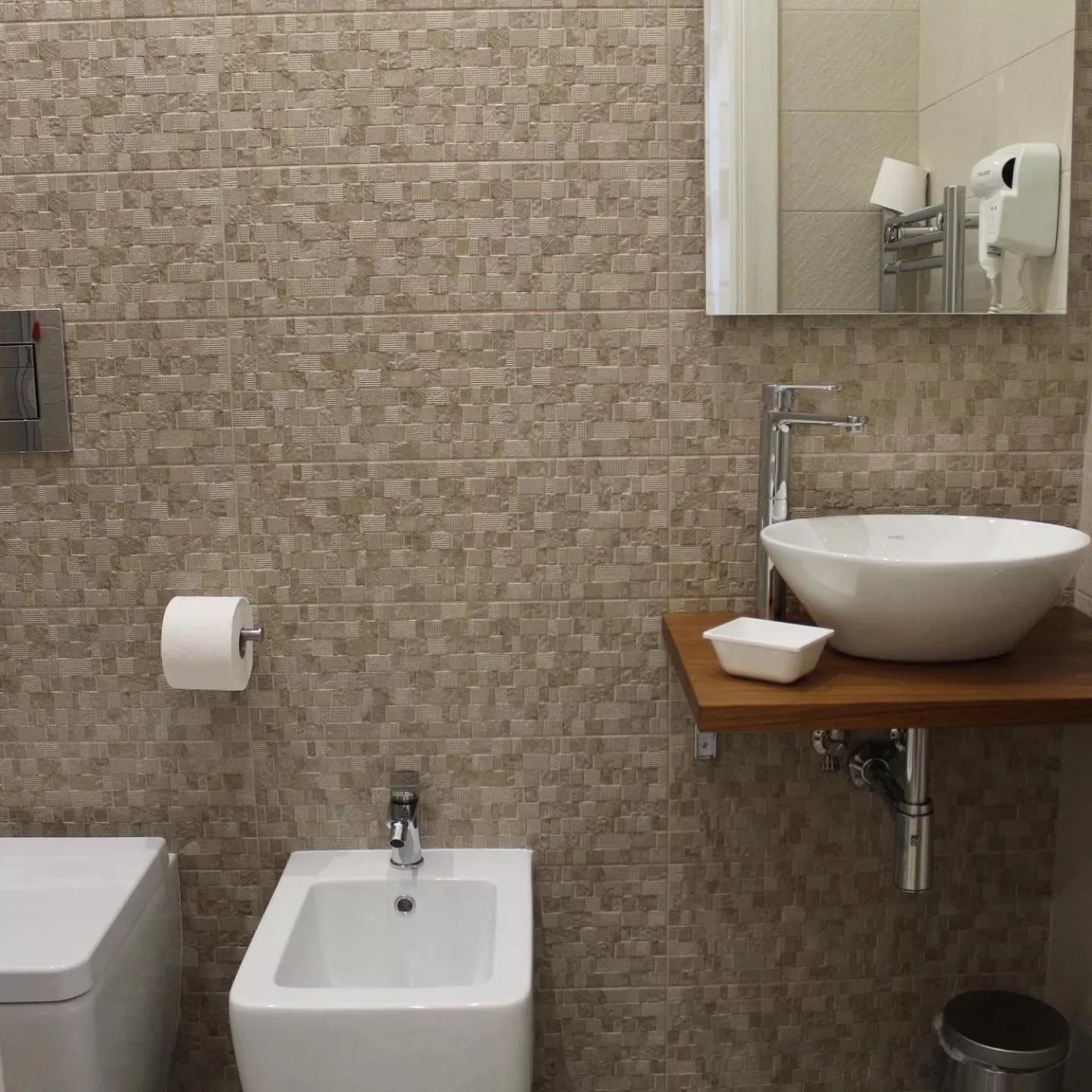 Toilet in Toledo Point