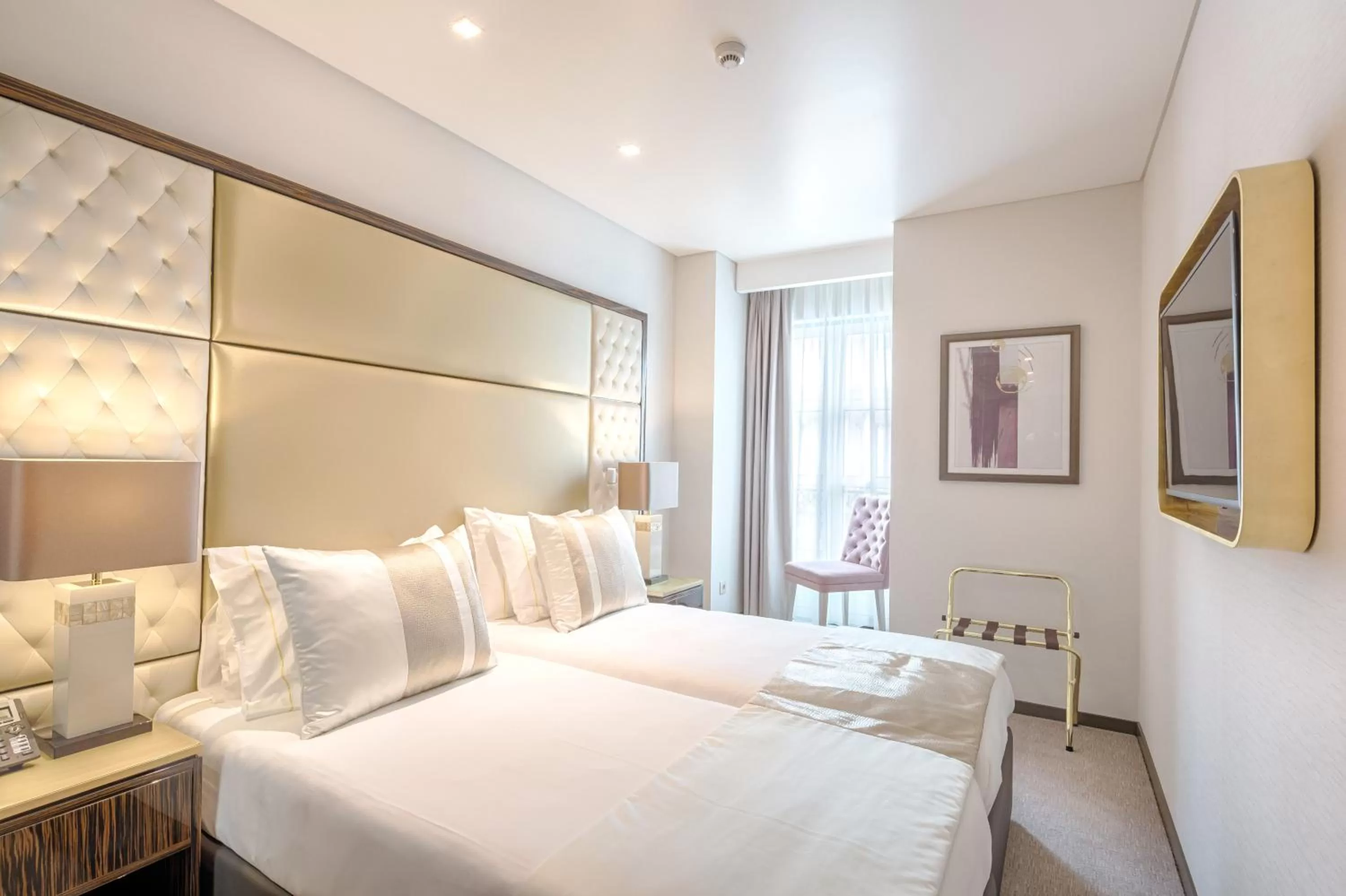 Bedroom, Bed in Hotel MeraPrime Gold Lisboa