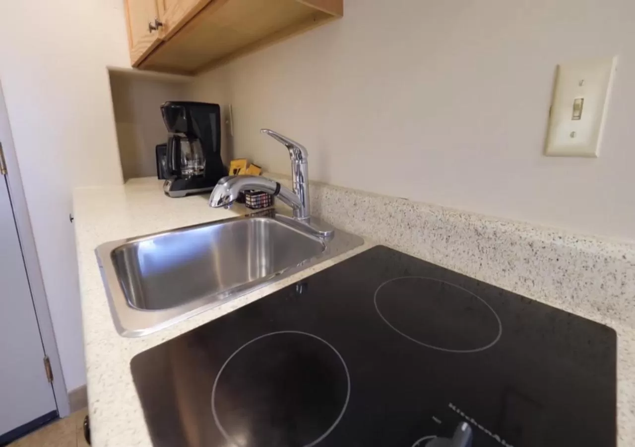 Kitchen or kitchenette in Bell Rock Inn