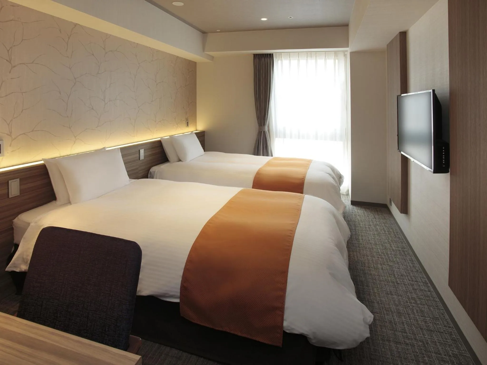 Photo of the whole room, Bed in El Inn Kyoto