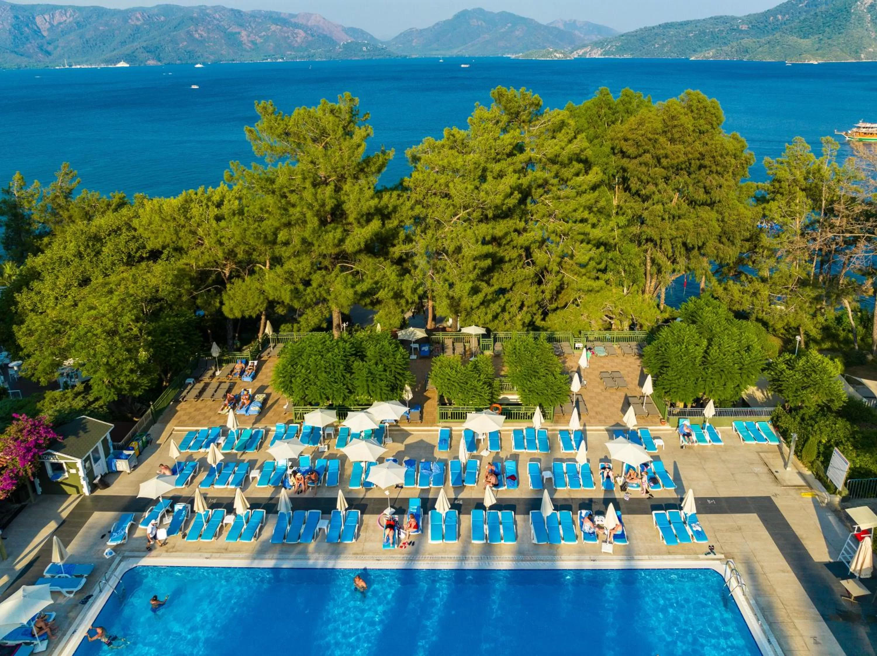 Swimming pool in Labranda Mares Marmaris Hotel