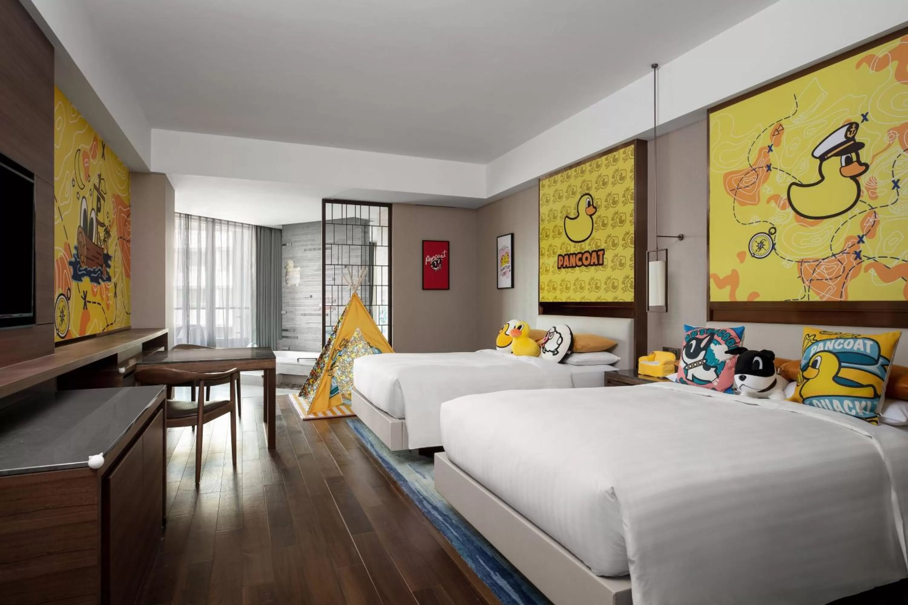 Photo of the whole room, Bed in Beijing Marriott Hotel Changping