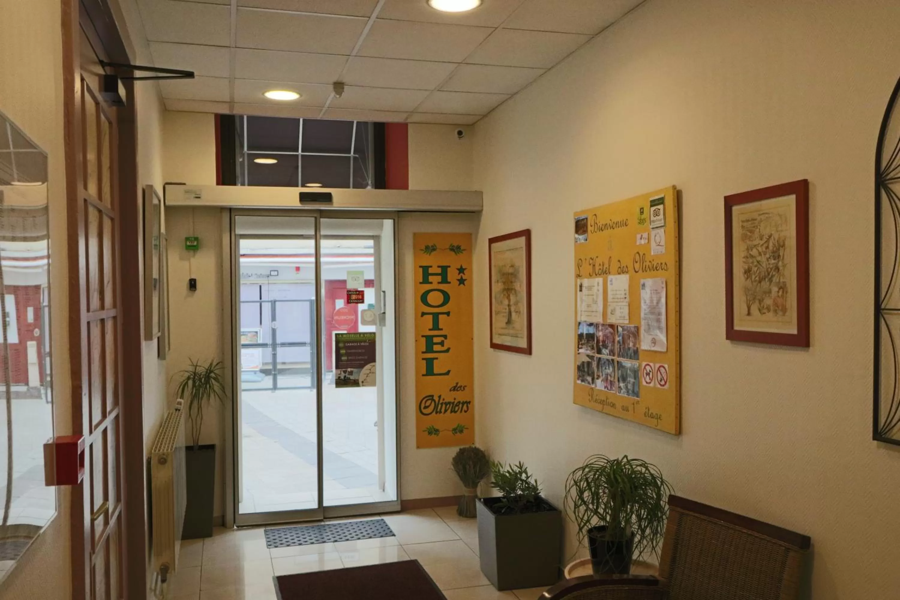 Property building in Logis-Hôtel des Oliviers