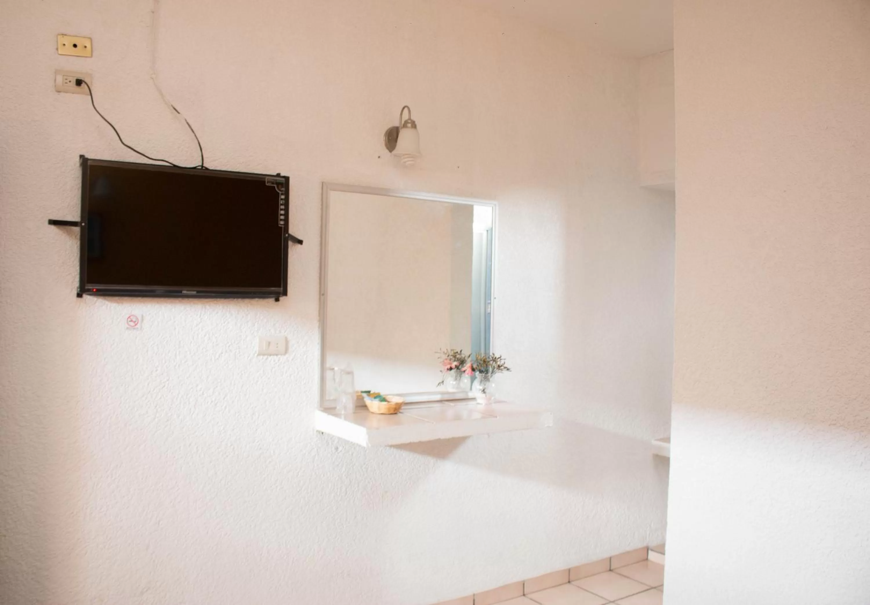 TV and multimedia in Hotel Cervantino