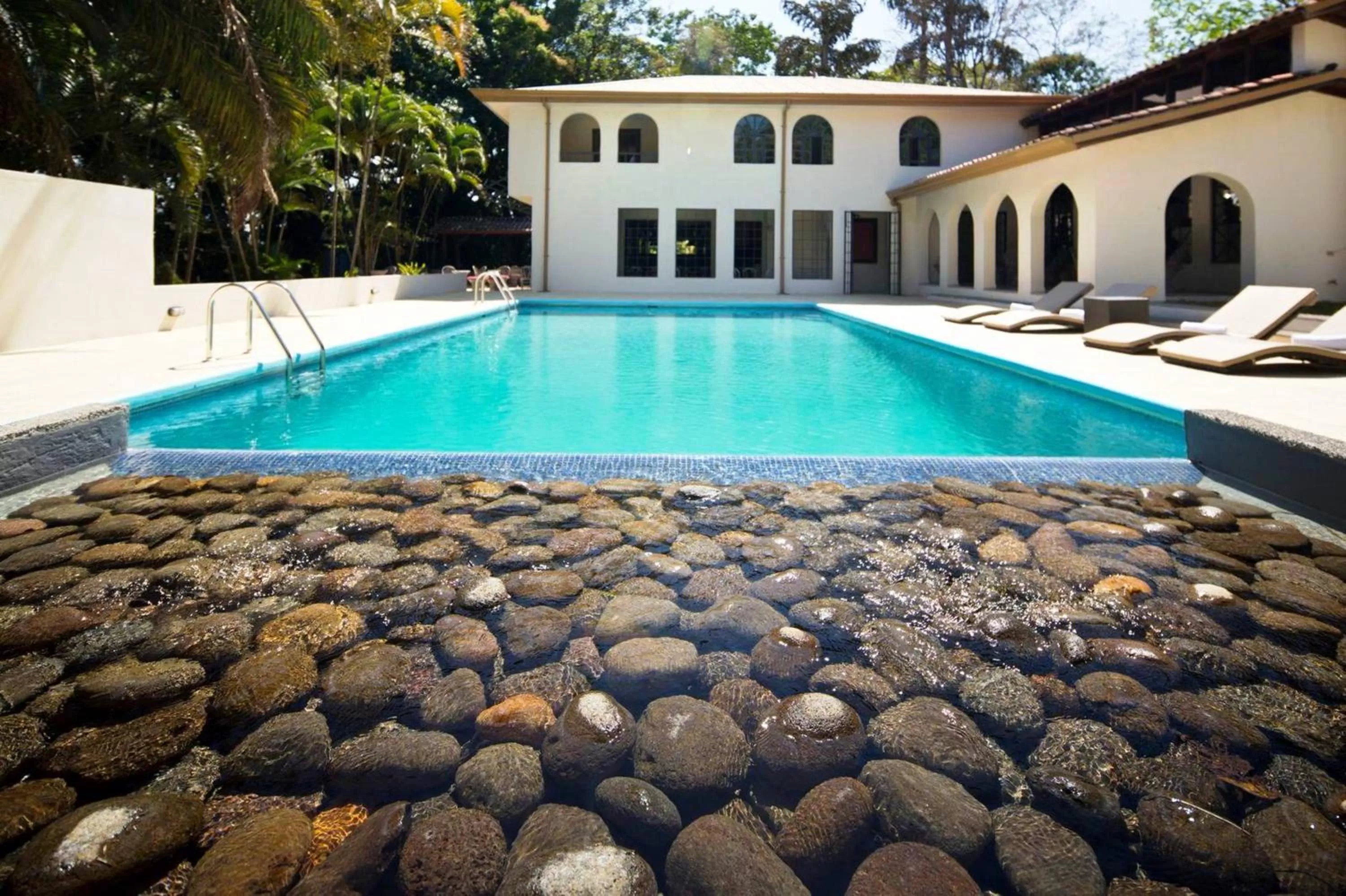 Day in Villa San Ignacio