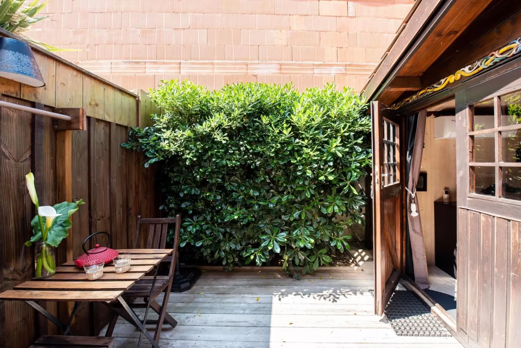 Patio in VILLA ZENITH Hostel - LA MAISON