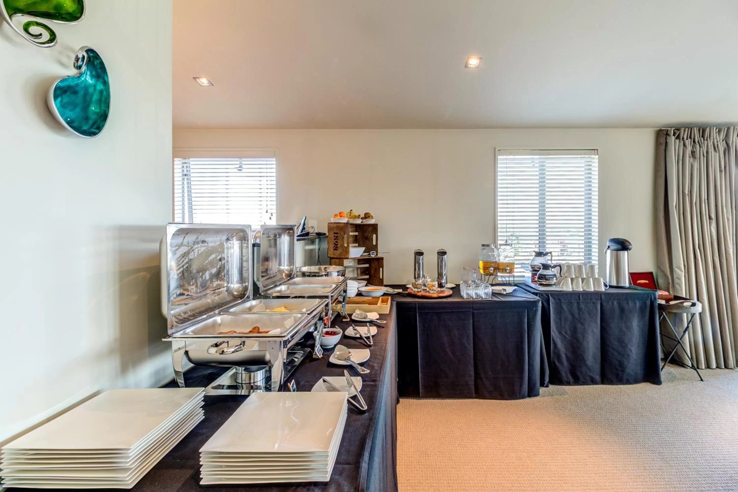 Restaurant/places to eat in Parkview On Hagley