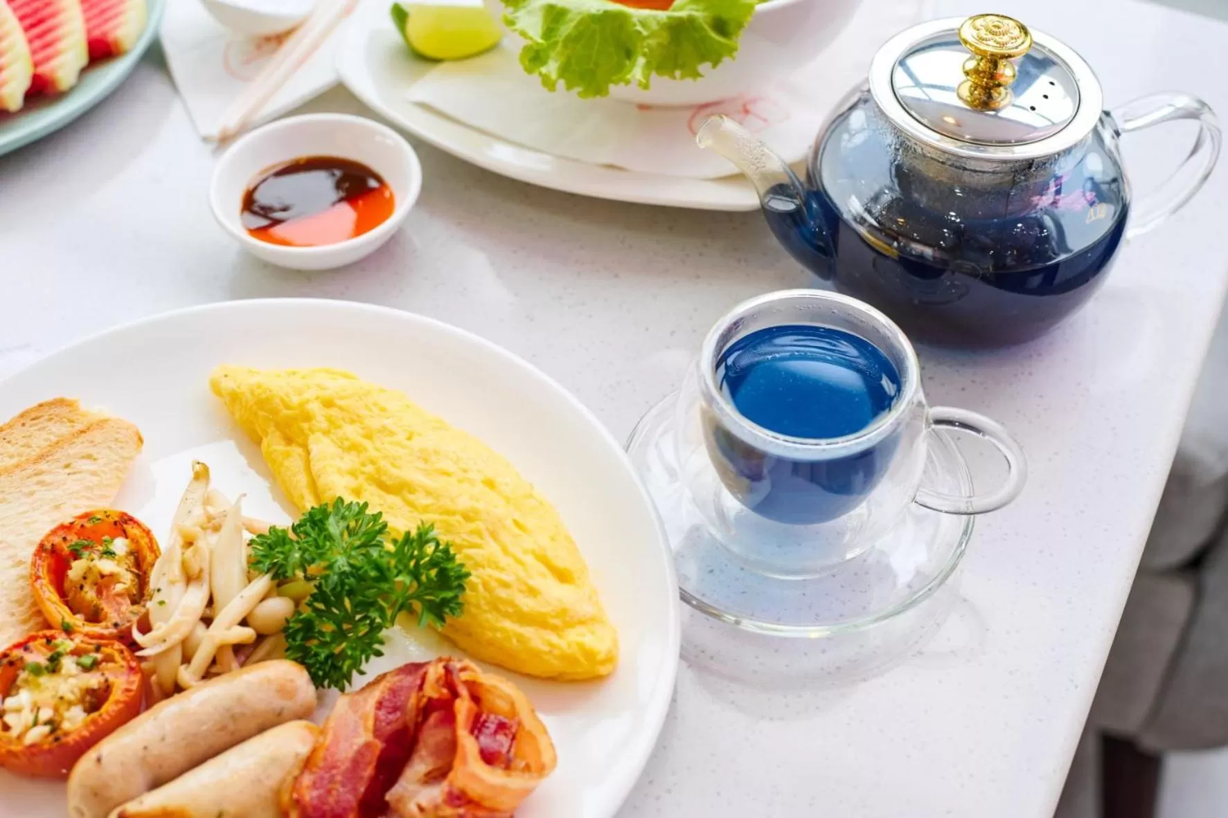 Restaurant/places to eat in The Peninsula Phnom Penh