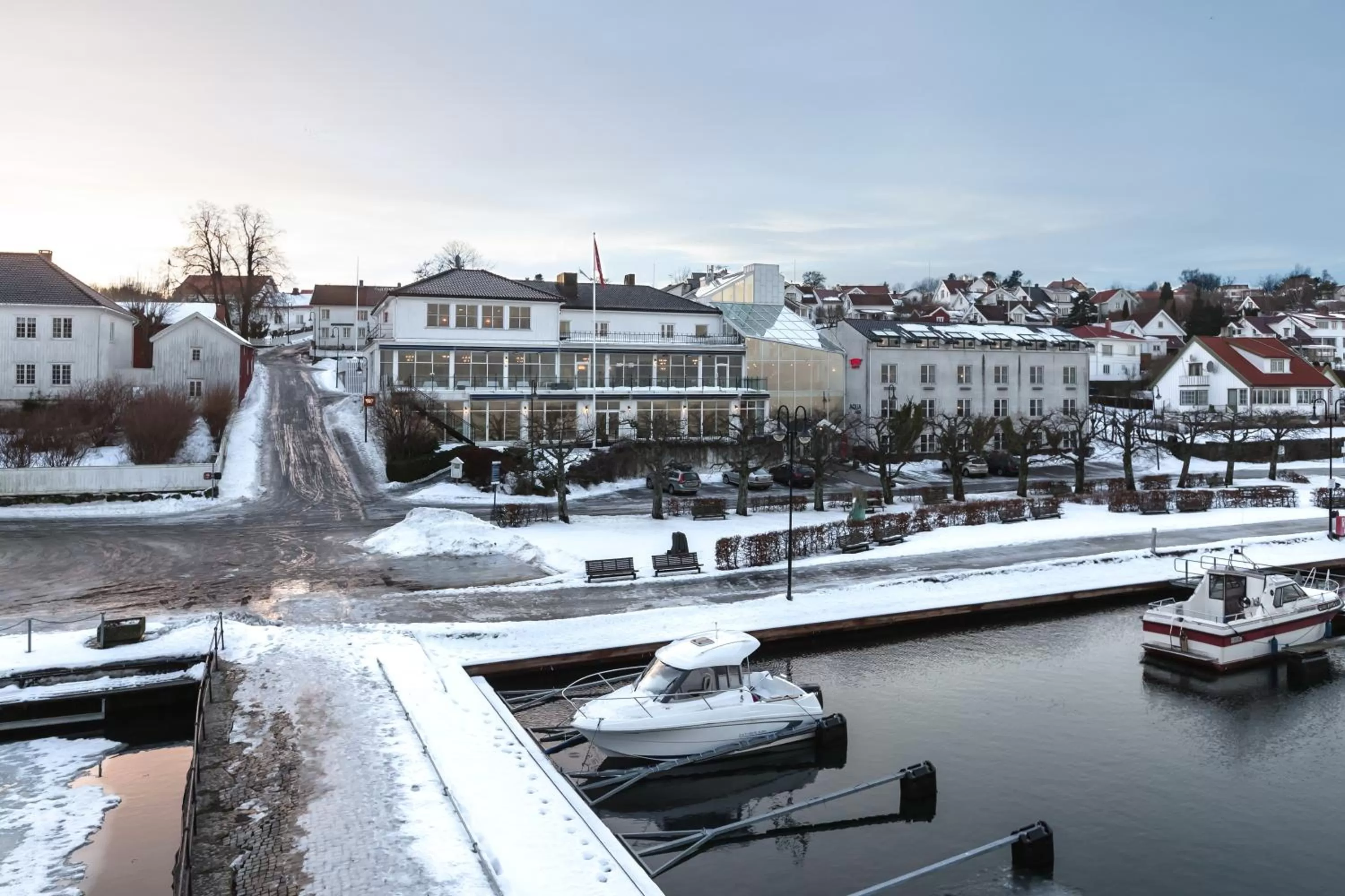 Facade/entrance in Grand Hotel Åsgårdstrand - Unike Hoteller