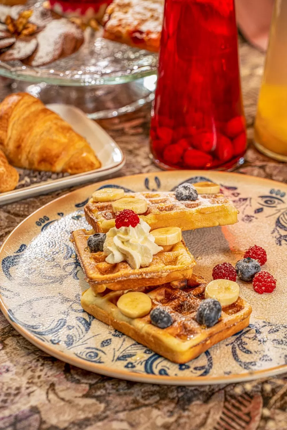 Buffet breakfast in Makmani Boutique Hotel by DNT Group