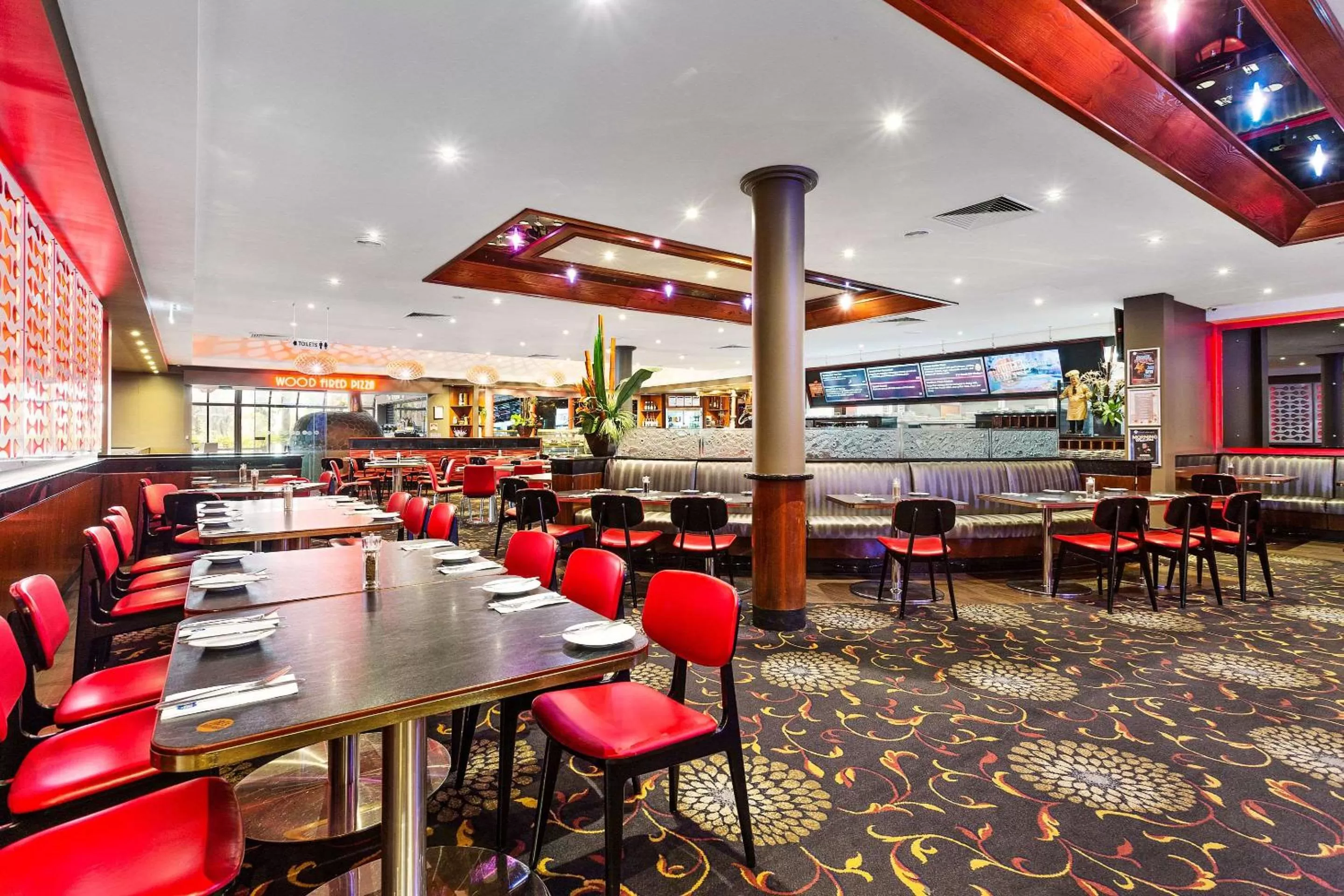 Restaurant/places to eat in Quality Hotel Taylors Lakes