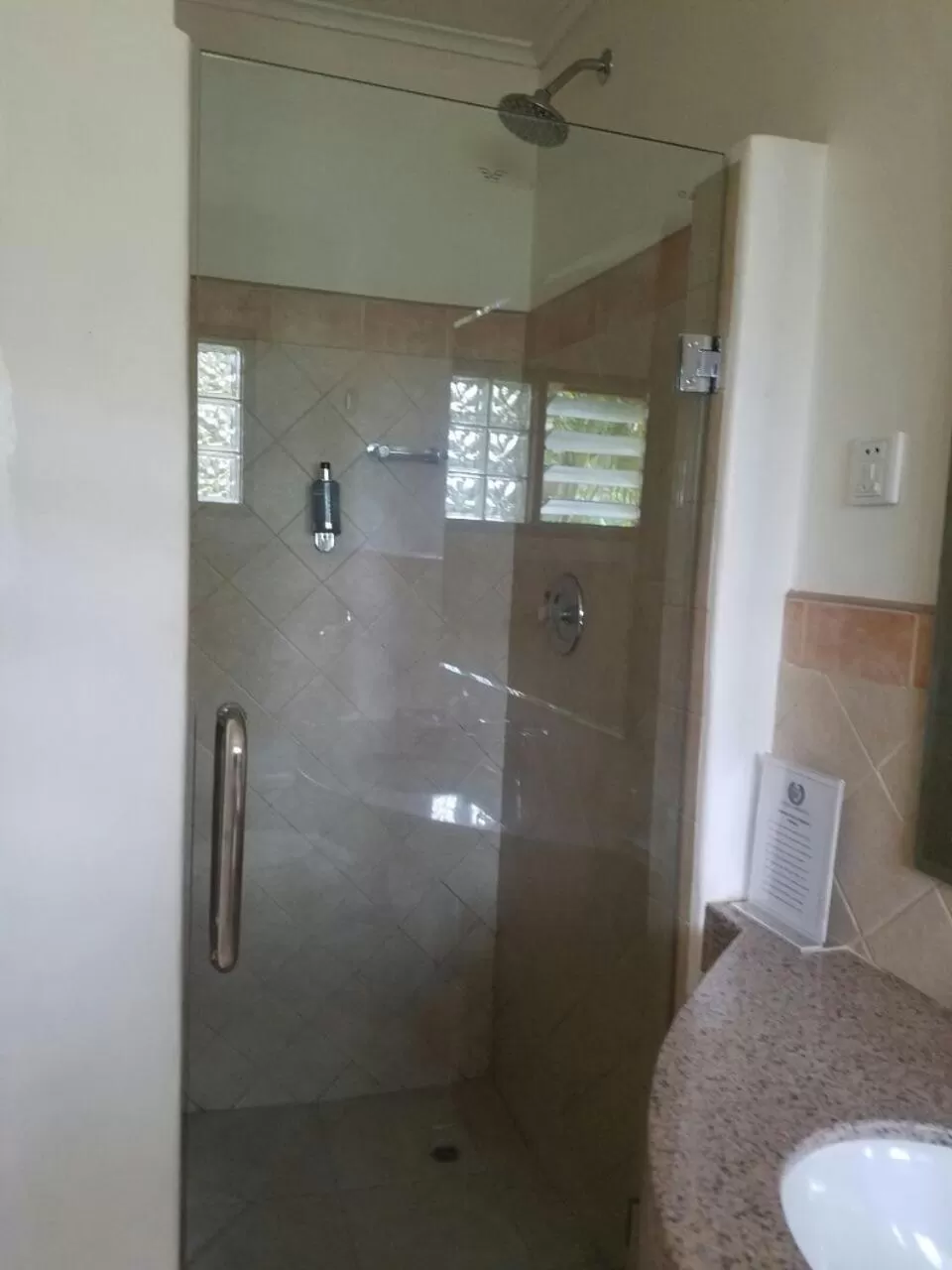 Bathroom in Ufulu Gardens Hotel