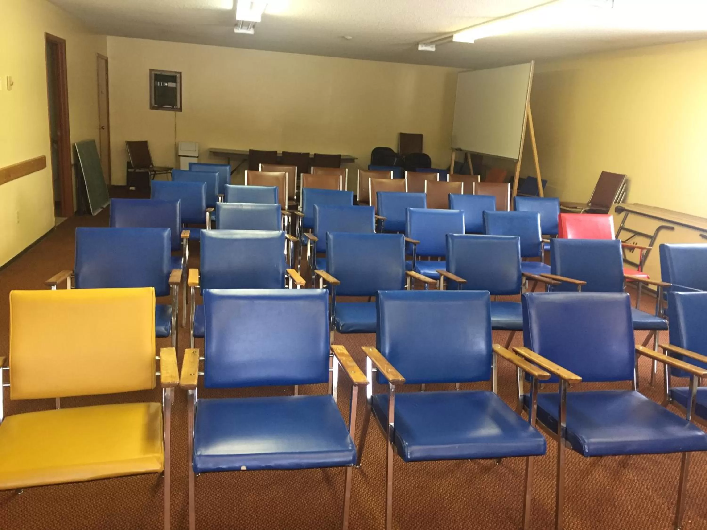 Meeting/conference room in Englehart Motel