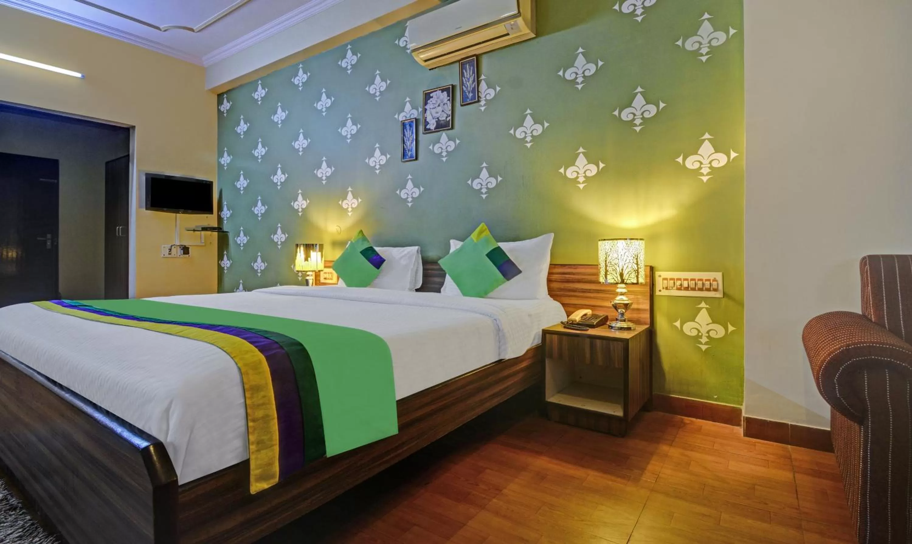Bedroom, Bed in Treebo New Rockwell Vivek Vihar