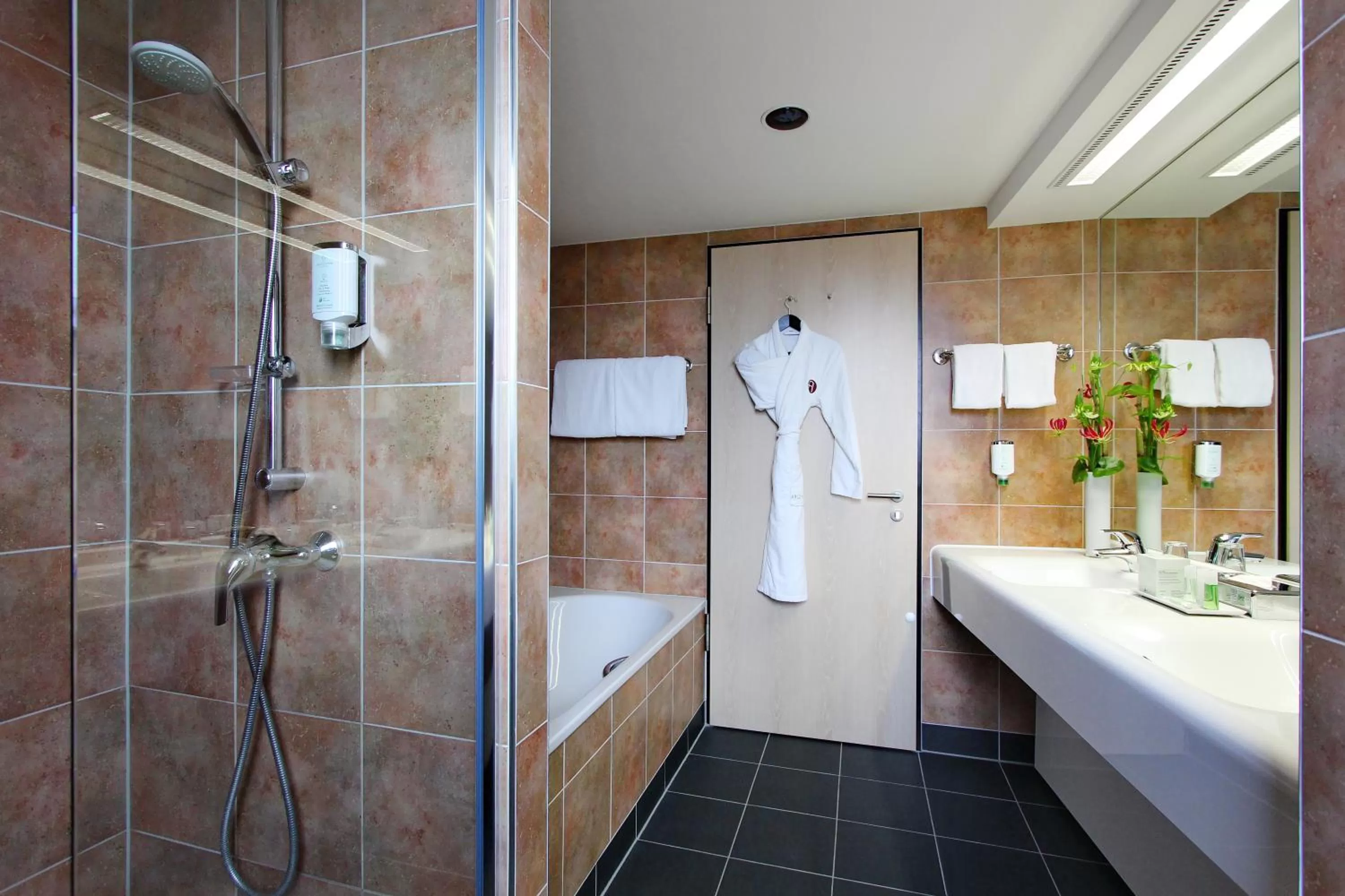 Toilet in ARCOTEL Rubin Hamburg