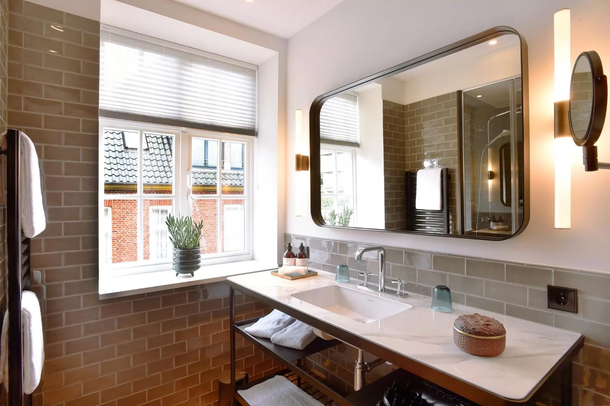 Bathroom in Das James