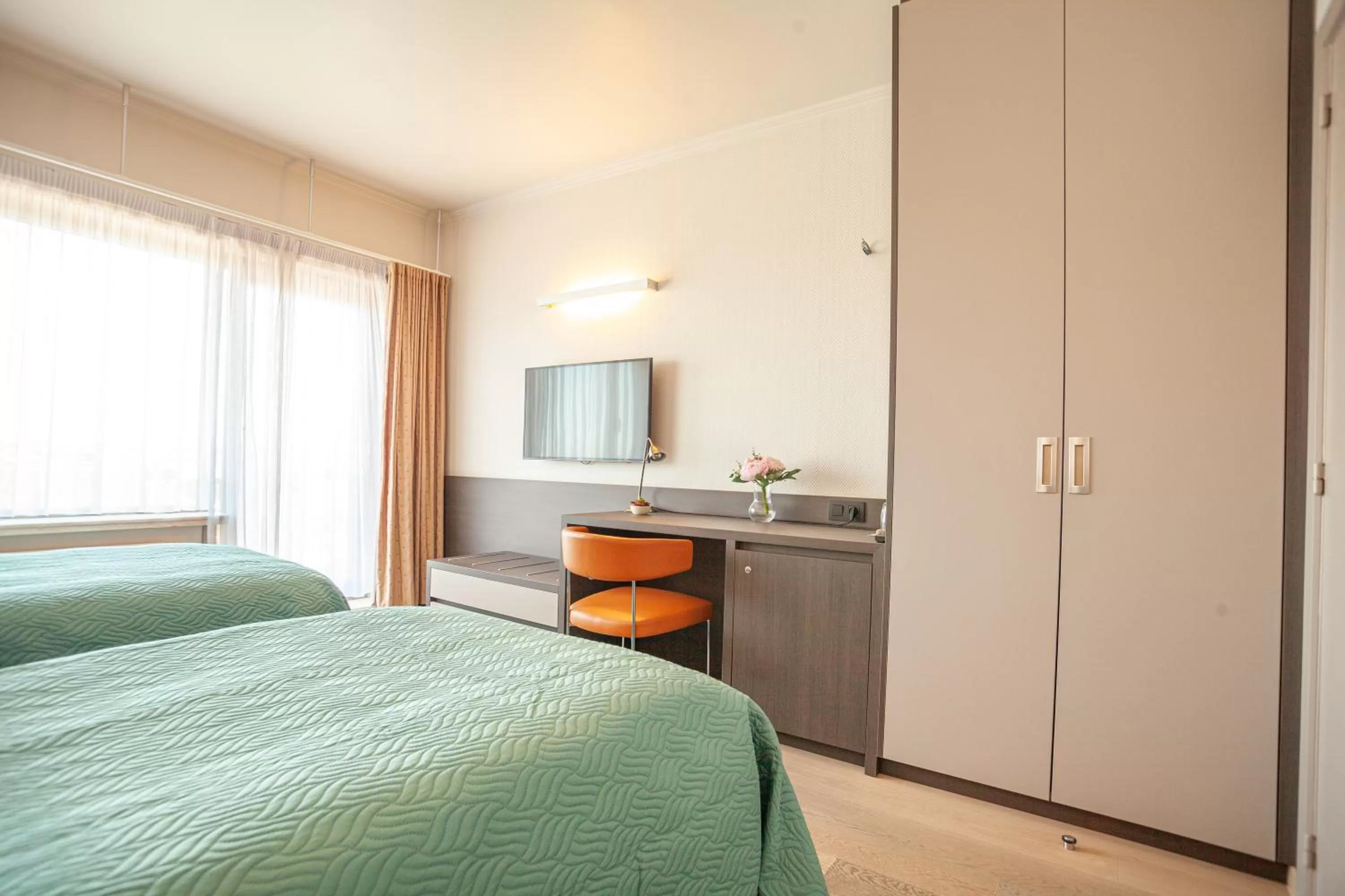 TV and multimedia, Bed in Hotel Monaco Zeebrugge Beach by Rikas Hotels