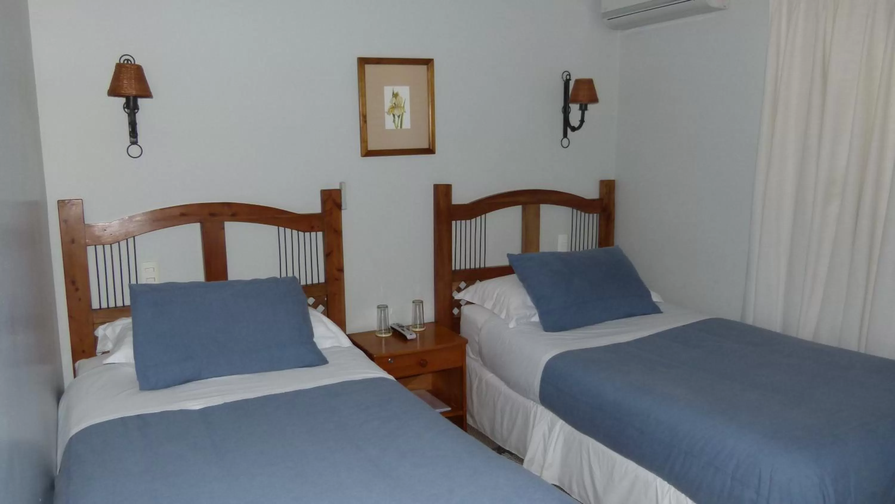Photo of the whole room, Bed in Hostal Cepa Noble