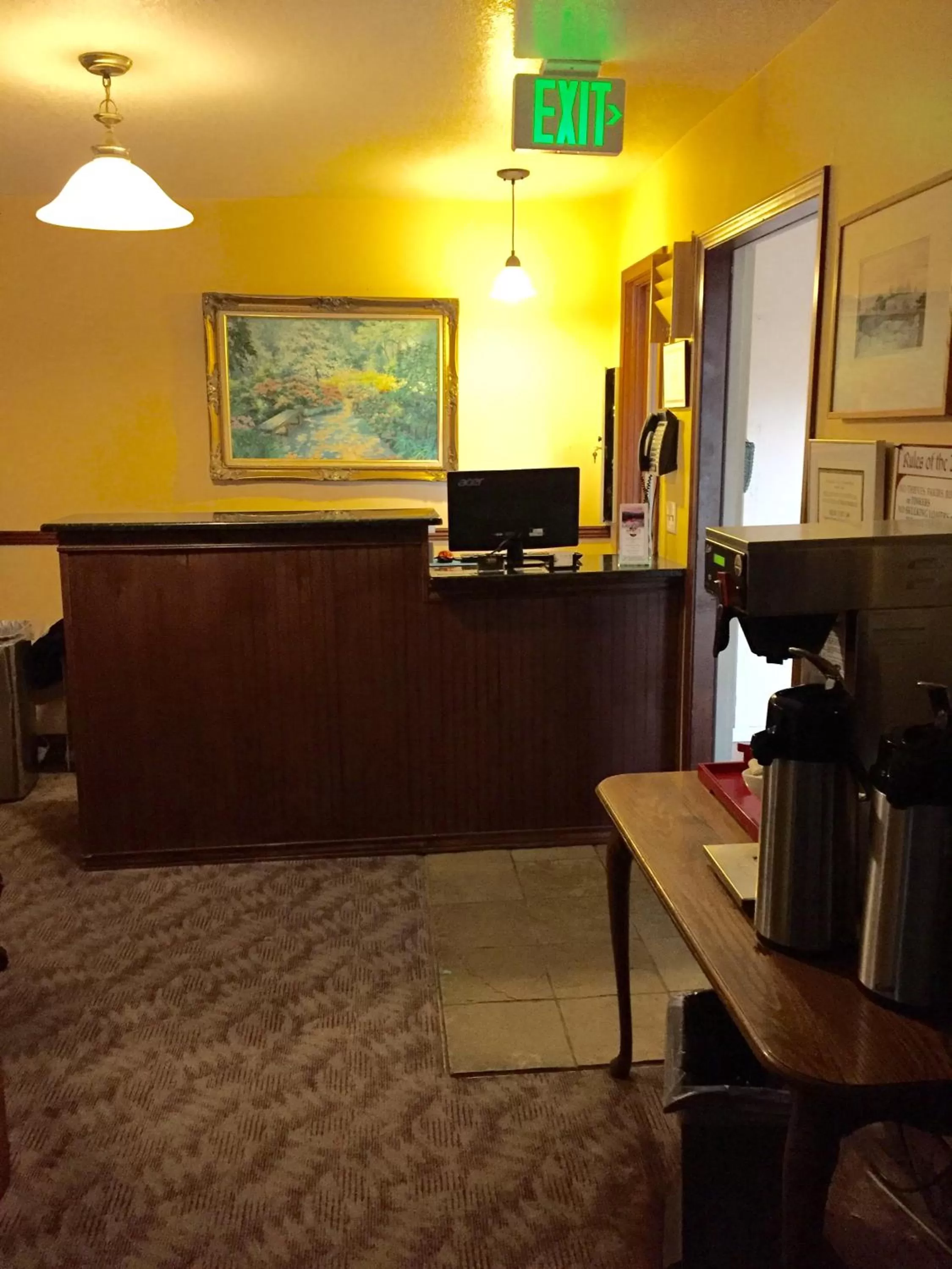 Lobby or reception in Hilltop Inn Broomfield Denver