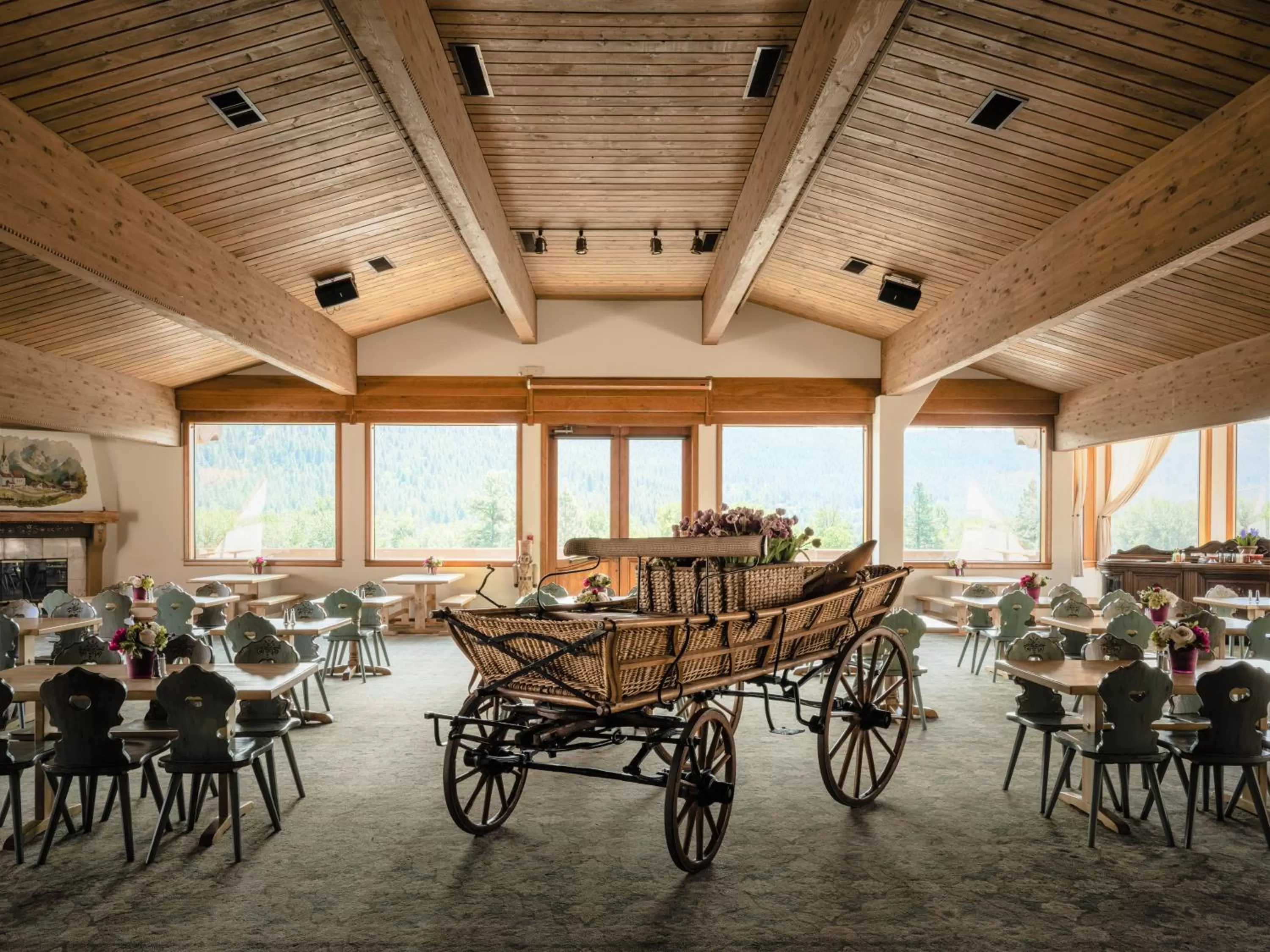 Breakfast in Enzian Inn