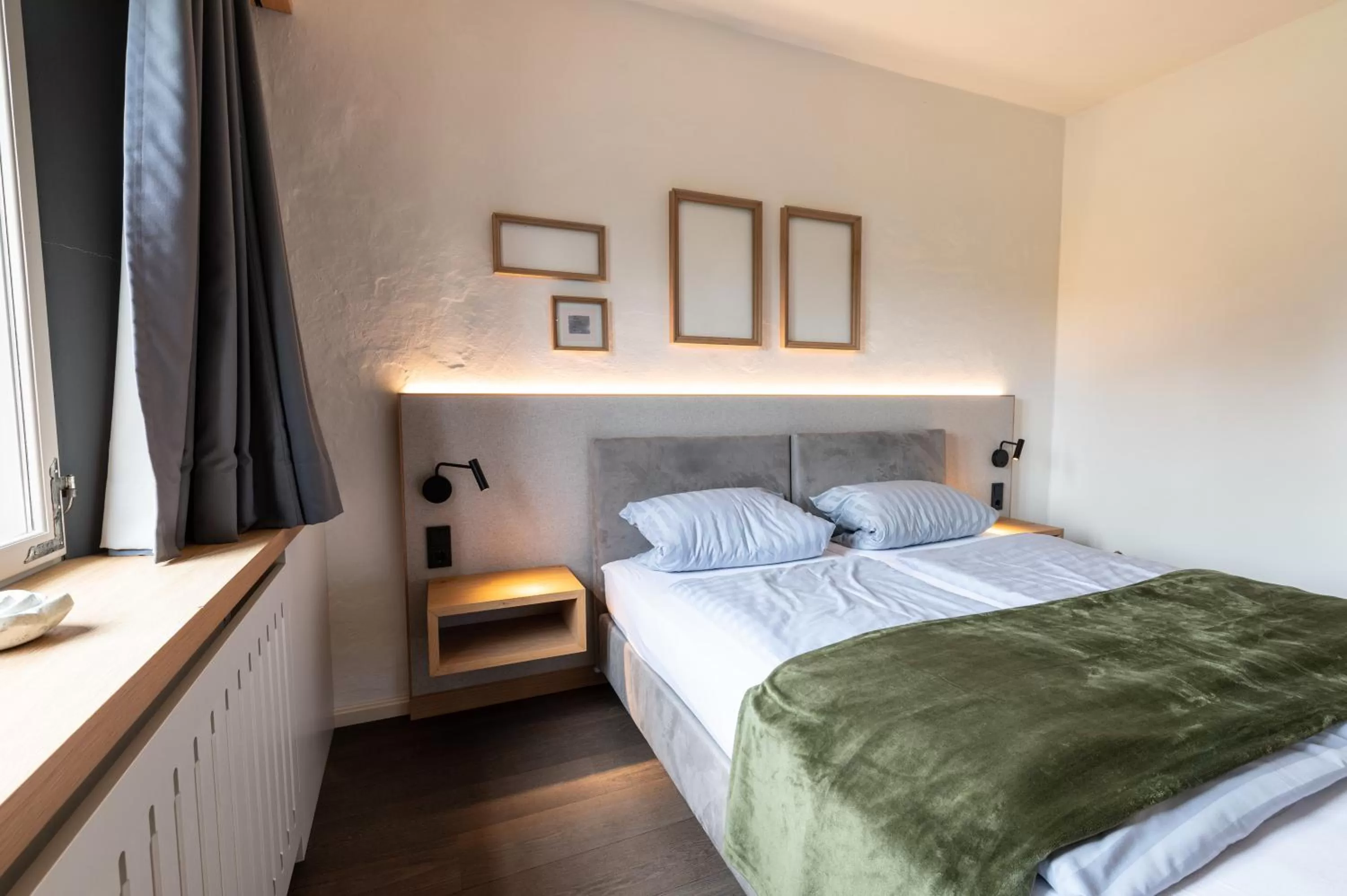 Bed in LANDHOTEL ALTE ZOLLSTATION- Historical Building