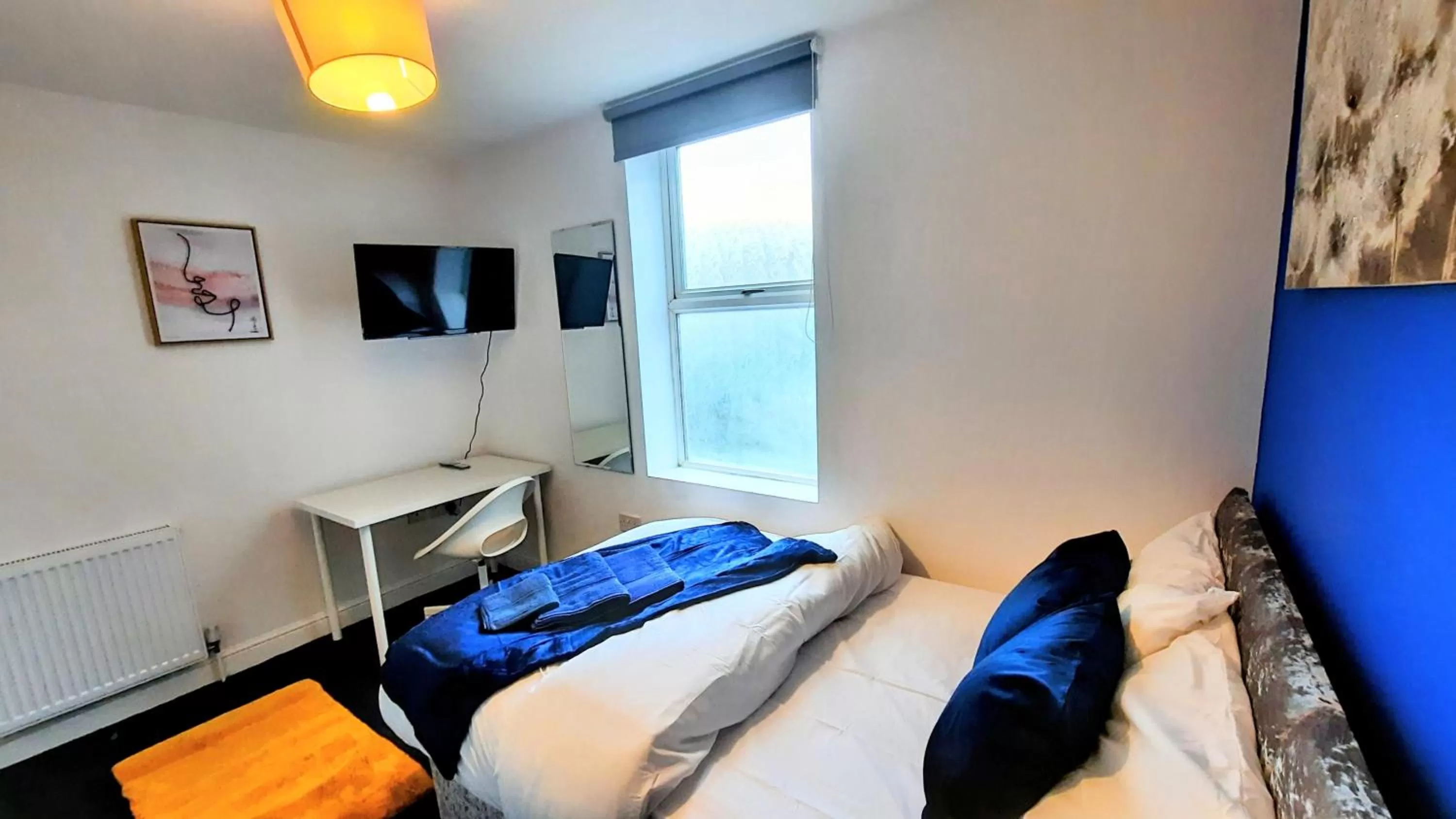 Bed in Burford Road - Stay. Sleep. Rest.