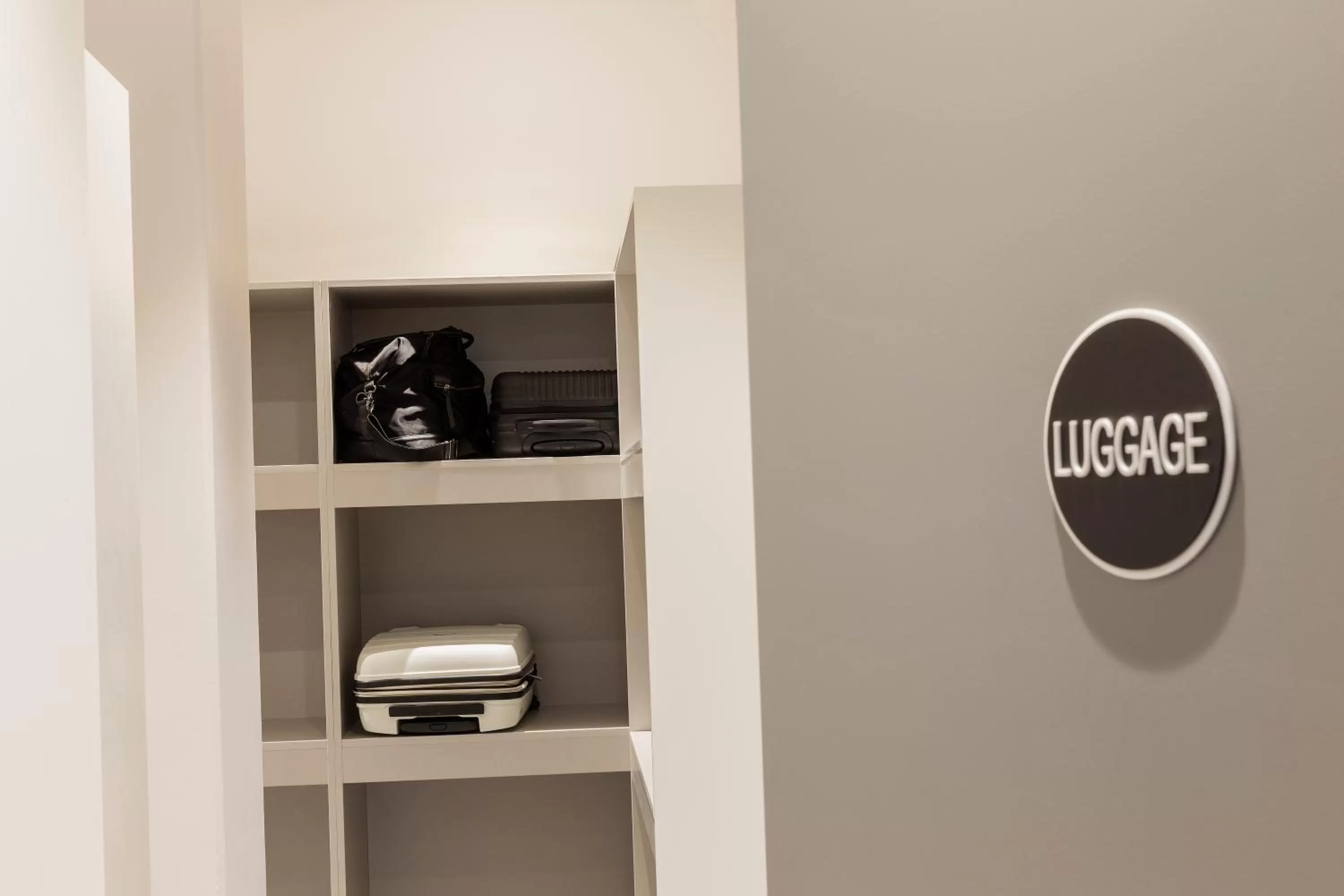 Area and facilities in Brady Hotels Jones Lane