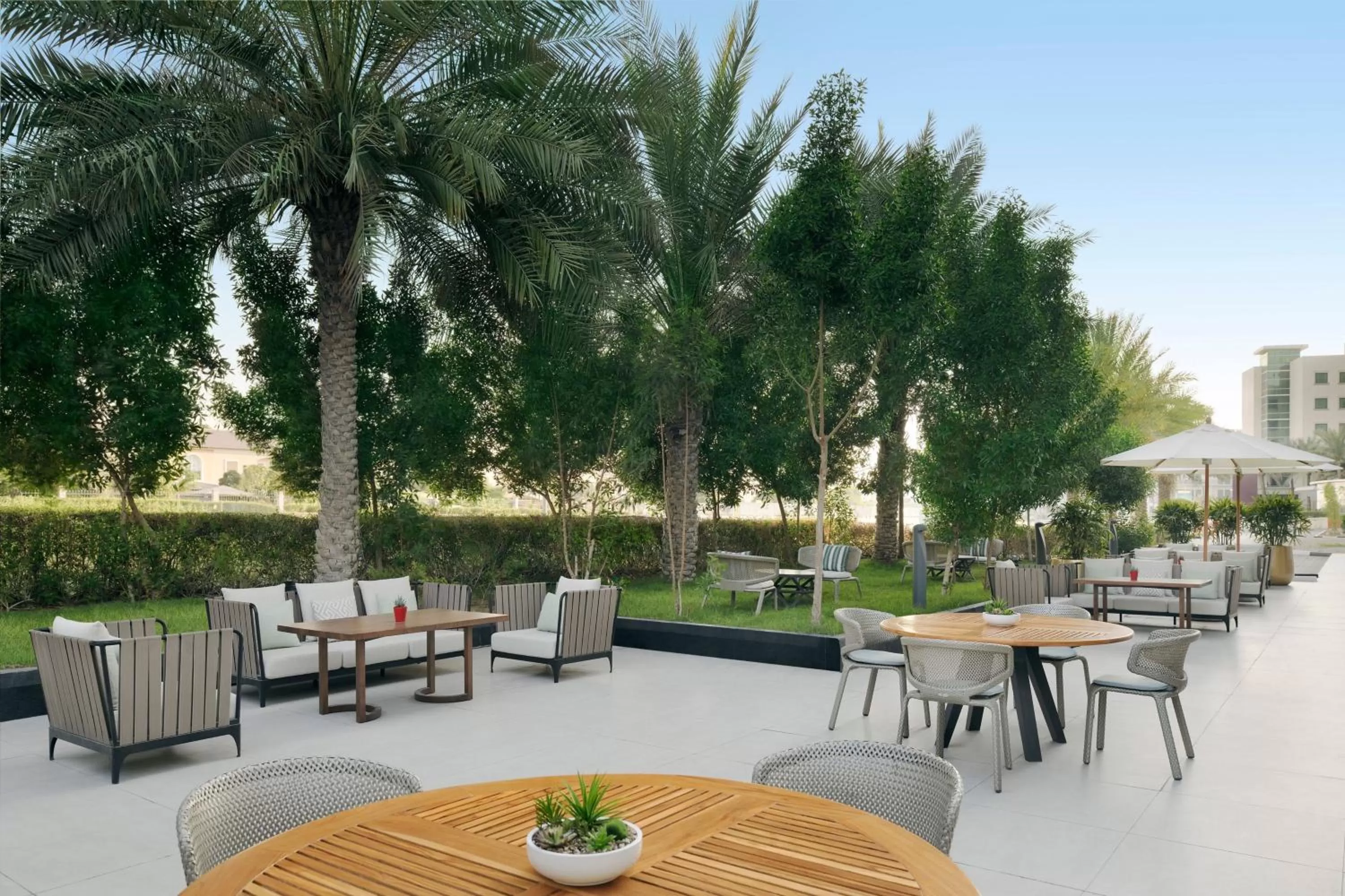 Lounge or bar in Delta Hotels by Marriott Dubai Investment Park
