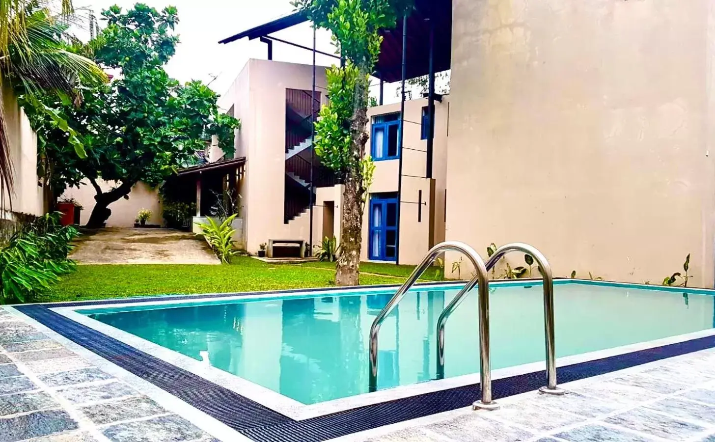 Urchin Unawatuna Urchin Unawatuna