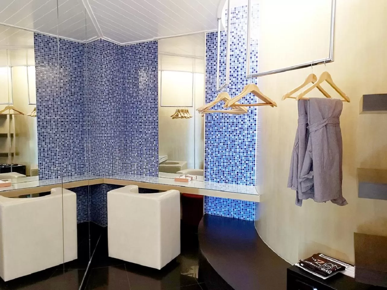 Area and facilities in The Zign Hotel