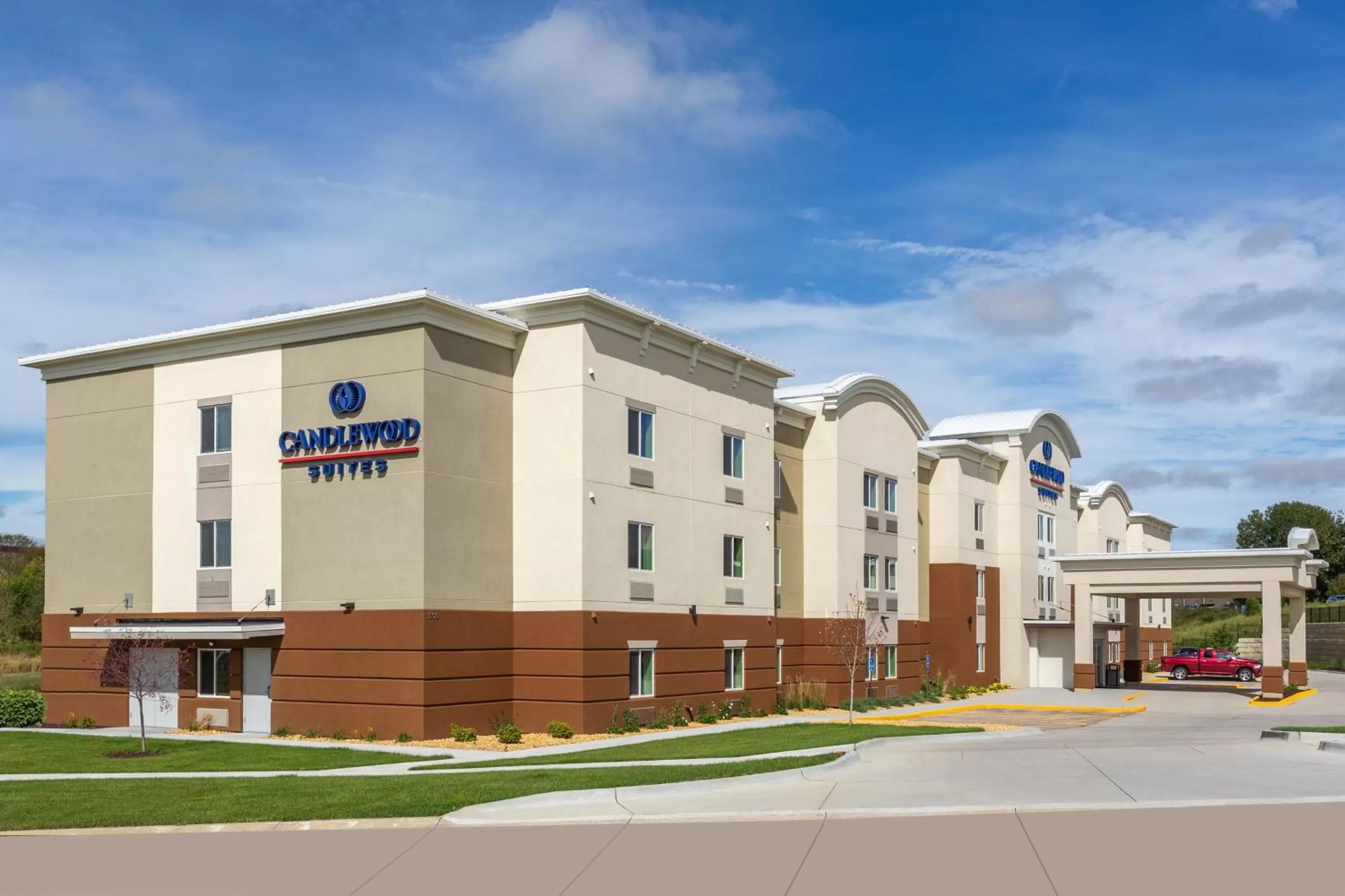Property building in Candlewood Suites - Davenport by IHG